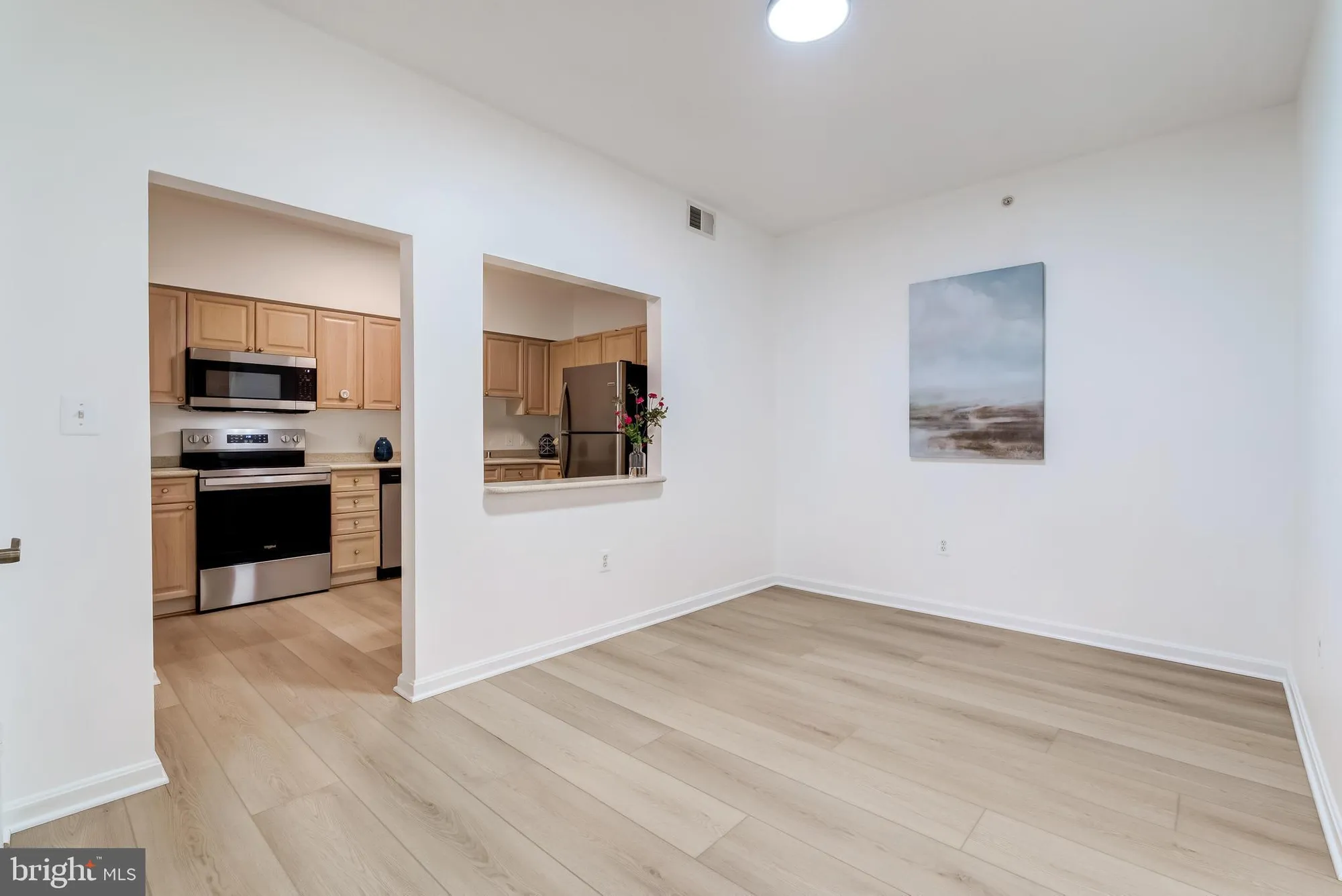 Property Slideshow image 7 of 42 | 19355 cypress ridge ter 114, Leesburg, VA, 20176
