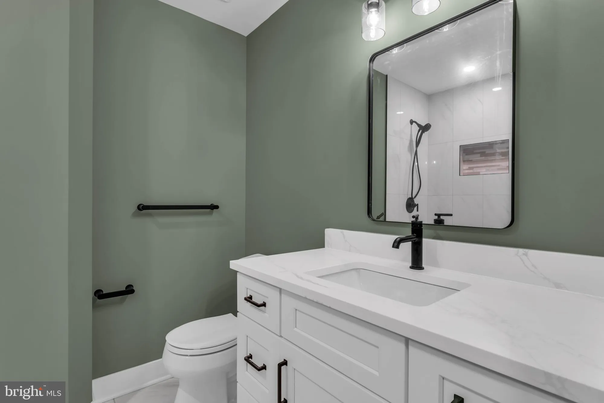 Property Slideshow image 20 of 26 | 94 troumaka st, Toms River, NJ, 08757