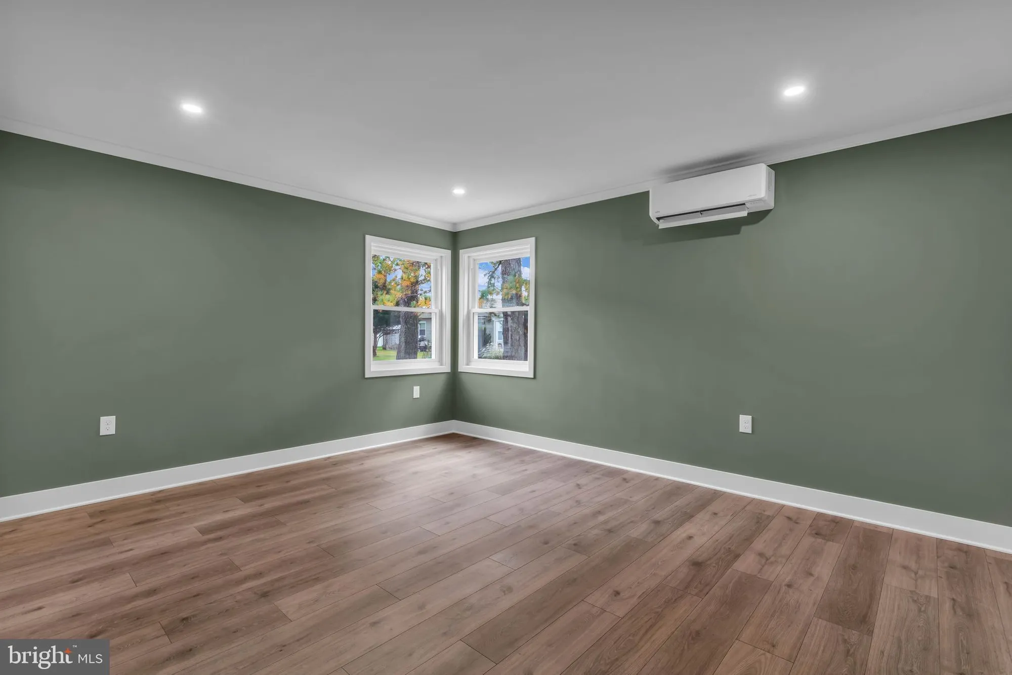 Property Slideshow image 15 of 26 | 94 troumaka st, Toms River, NJ, 08757