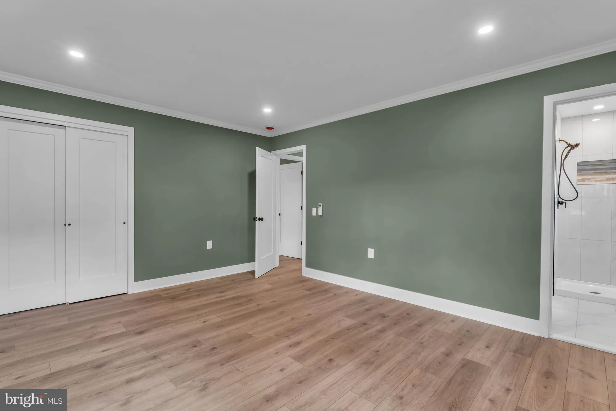 Property Slideshow image 16 of 26 | 94 troumaka st, Toms River, NJ, 08757