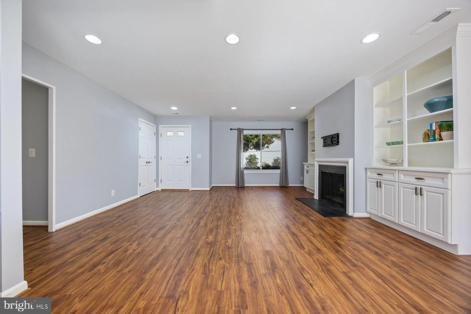 Property Slideshow image 7 of 41 | 3221 ludham dr # 191-a, Silver Spring, MD, 20906