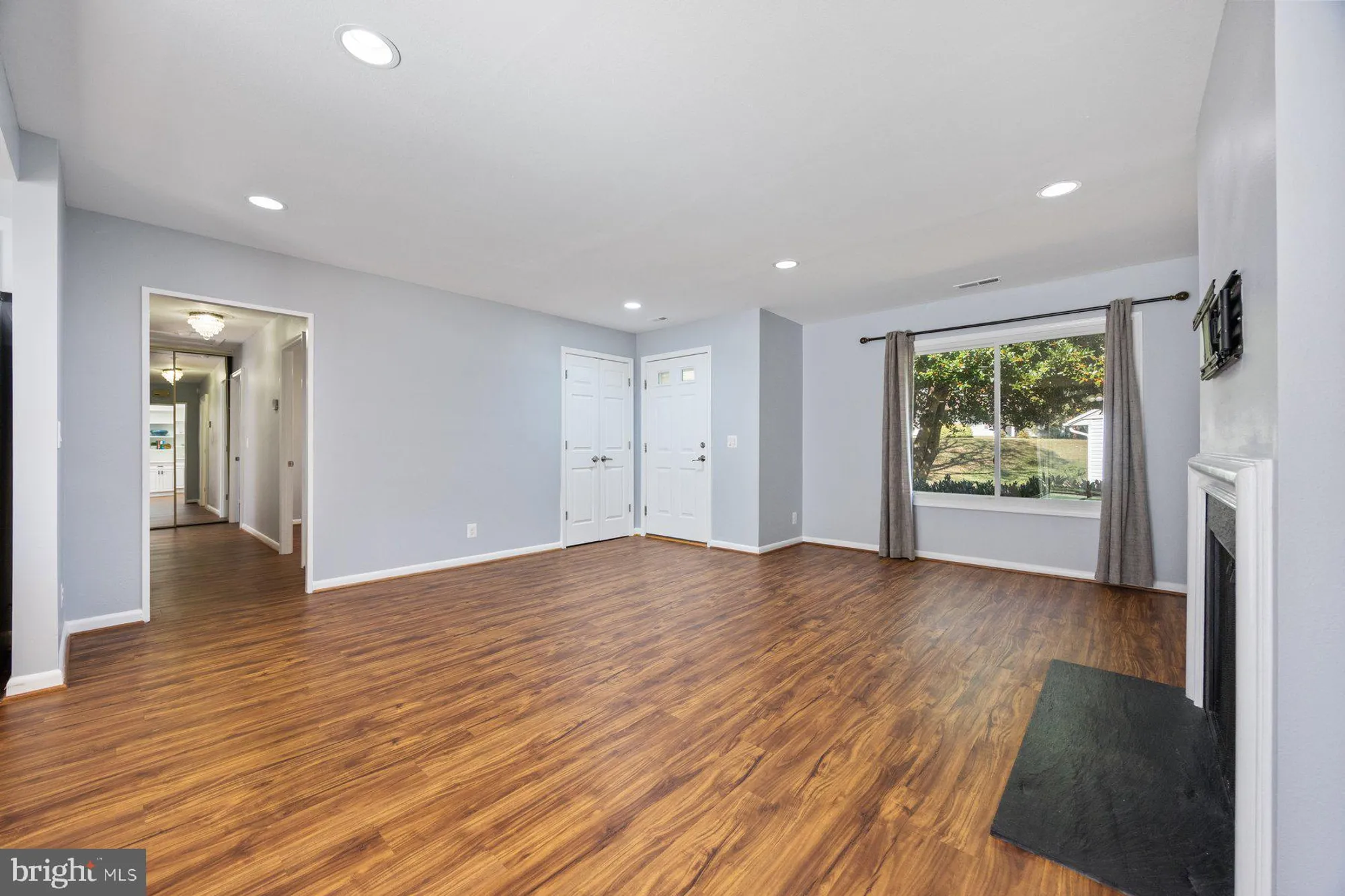 Property Slideshow image 8 of 41 | 3221 ludham dr # 191-a, Silver Spring, MD, 20906