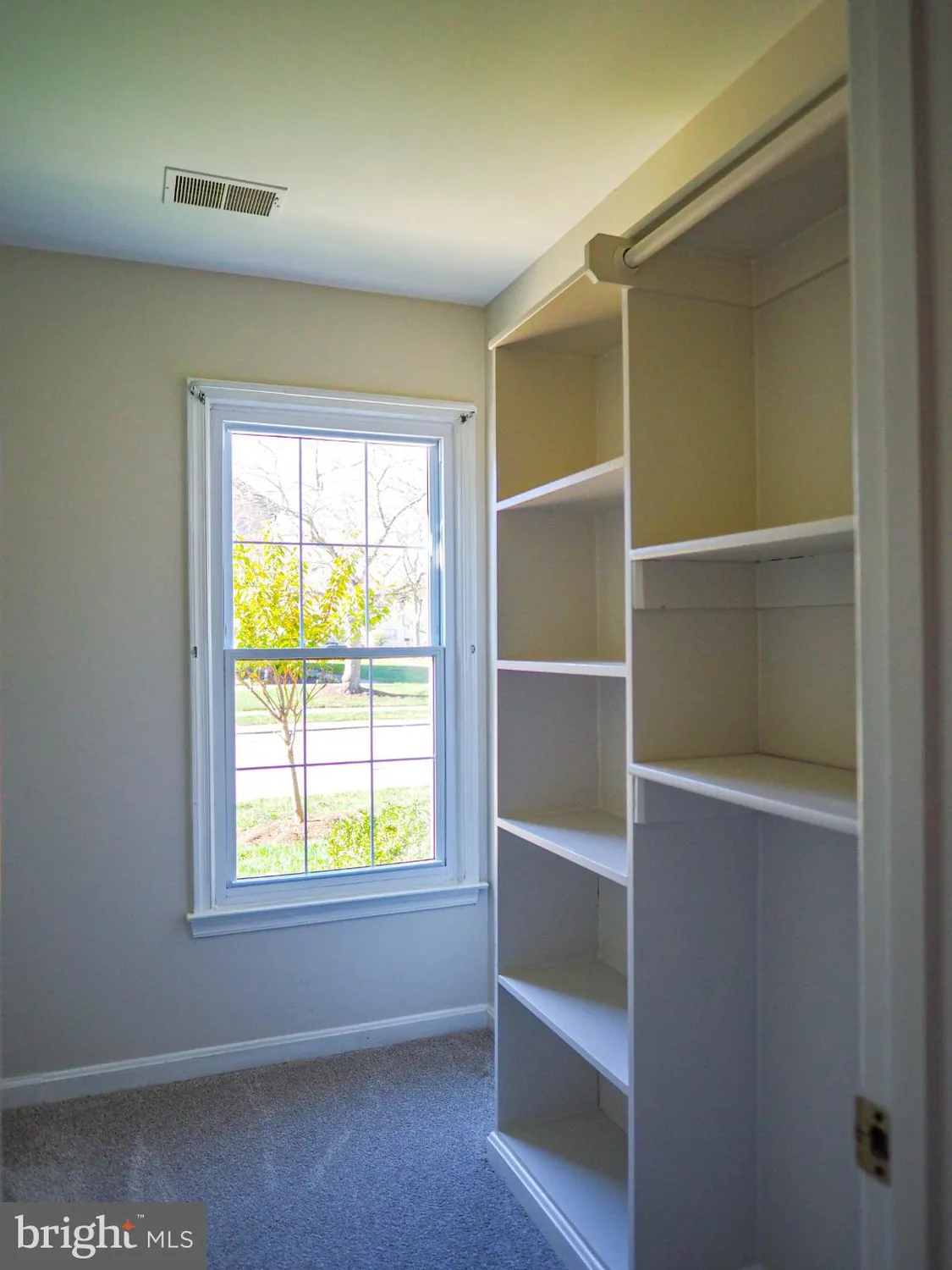 Property Slideshow image 7 of 34 | 916 sextant way, Annapolis, MD, 21401