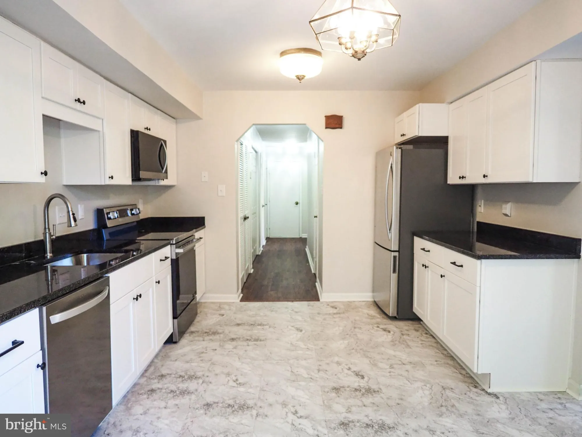 Property Slideshow image 13 of 34 | 916 sextant way, Annapolis, MD, 21401