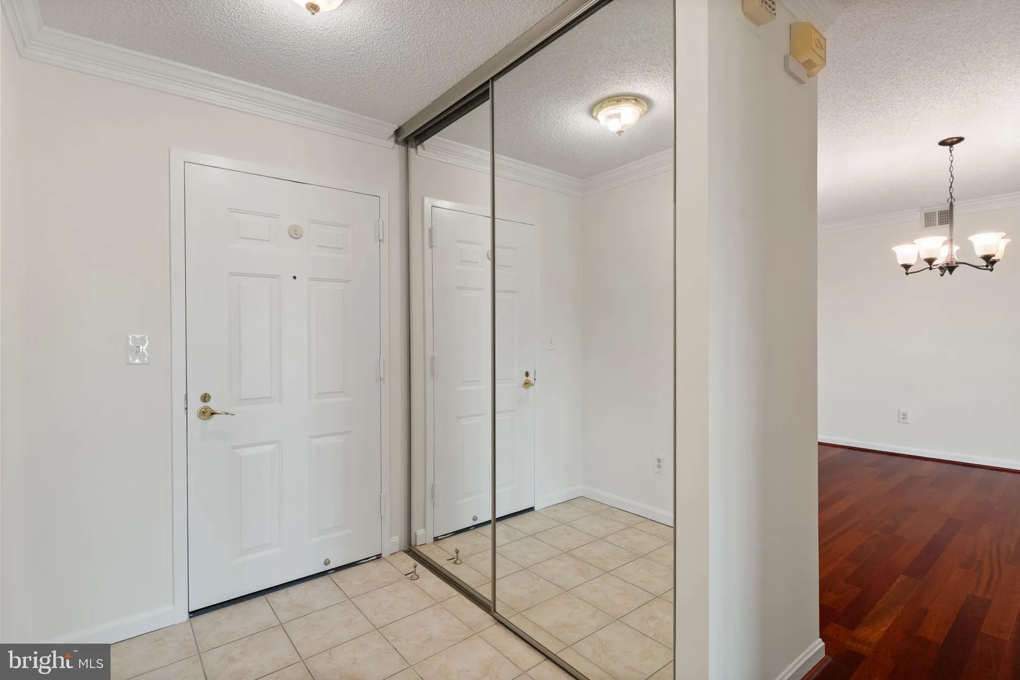 Property Slideshow image 8 of 46 | 19385 cypress ridge ter unit 415, Leesburg, VA, 20176