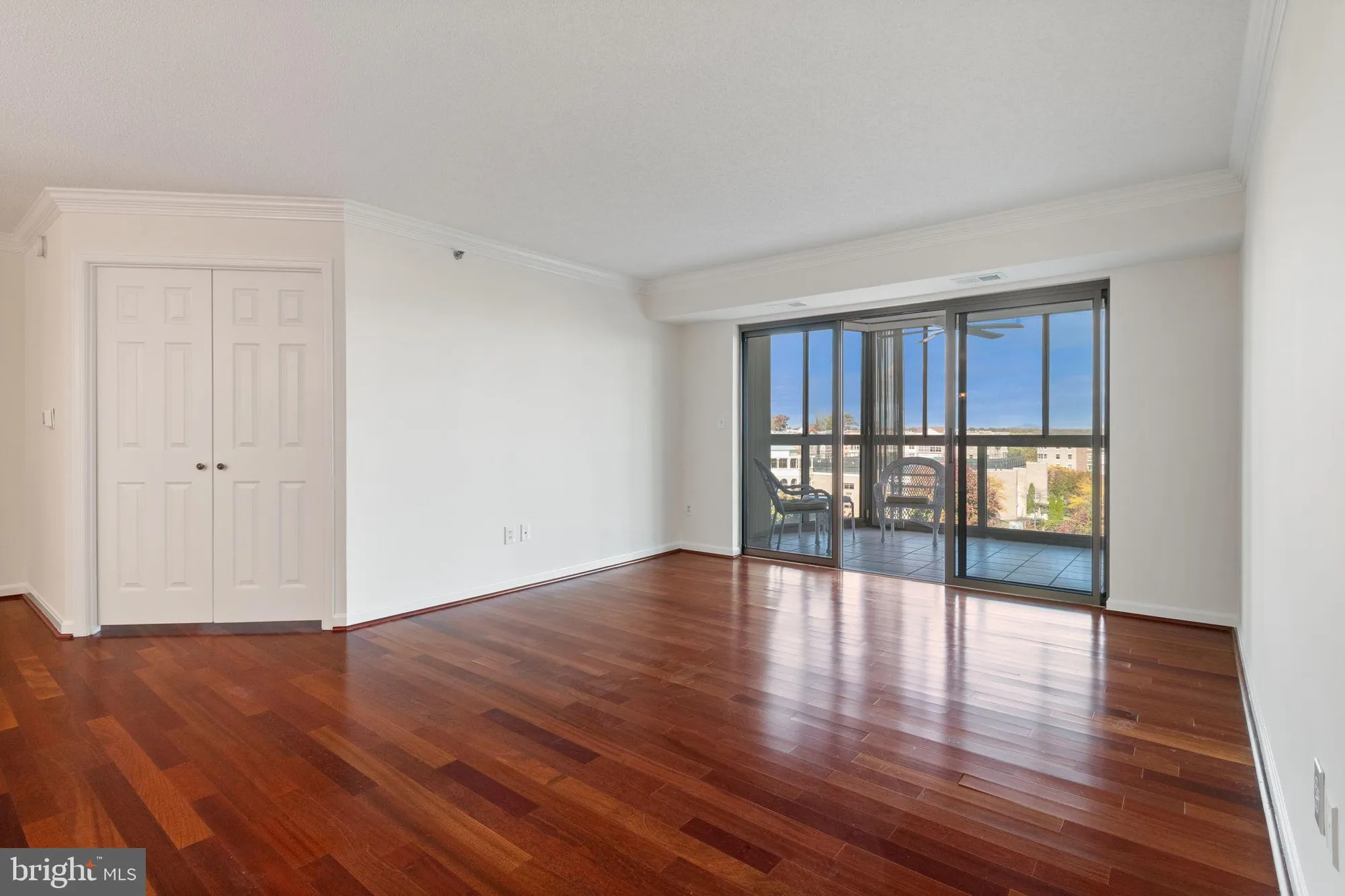 Property Slideshow image 9 of 46 | 19385 cypress ridge ter unit 415, Leesburg, VA, 20176