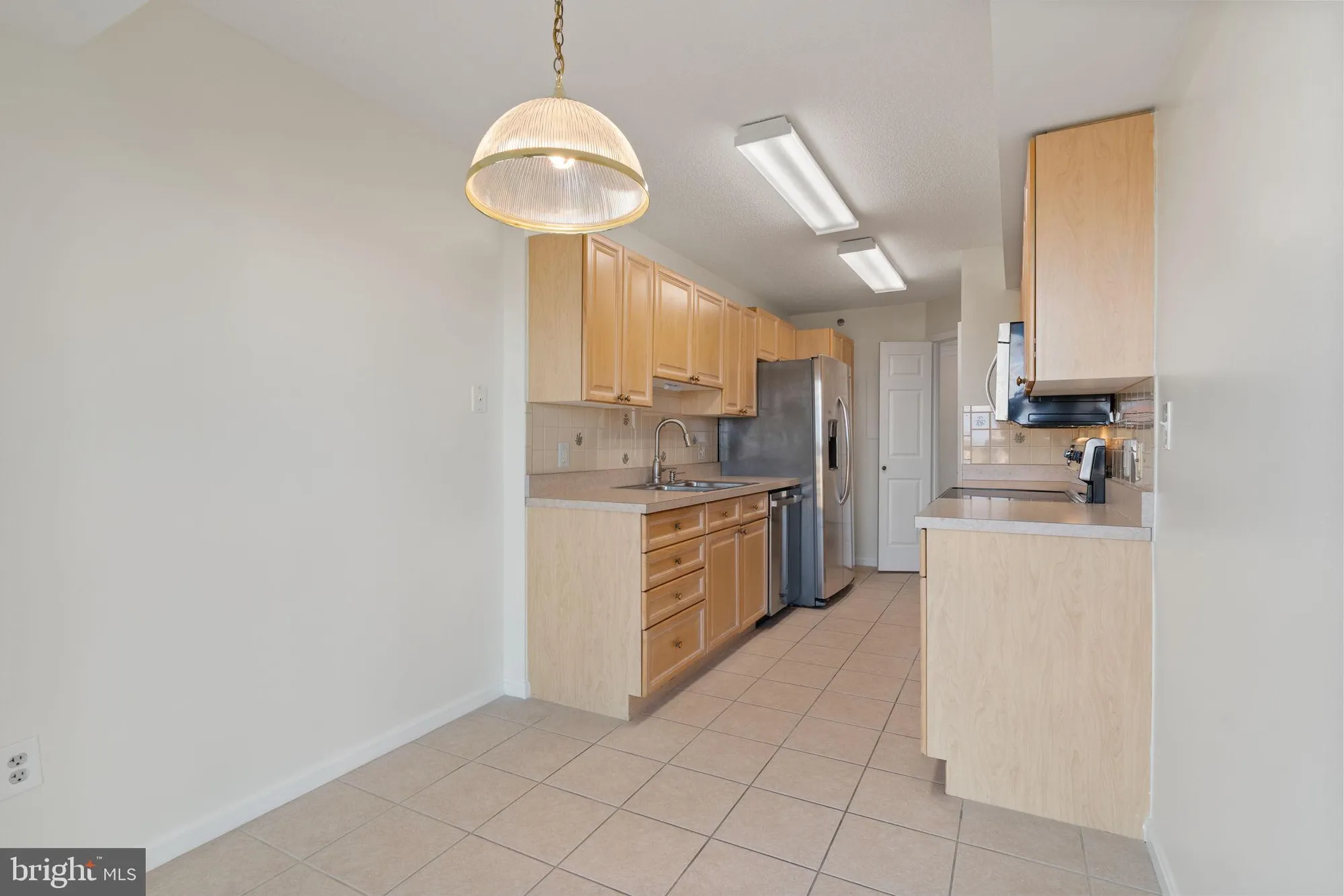 Property Slideshow image 27 of 46 | 19385 cypress ridge ter unit 415, Leesburg, VA, 20176
