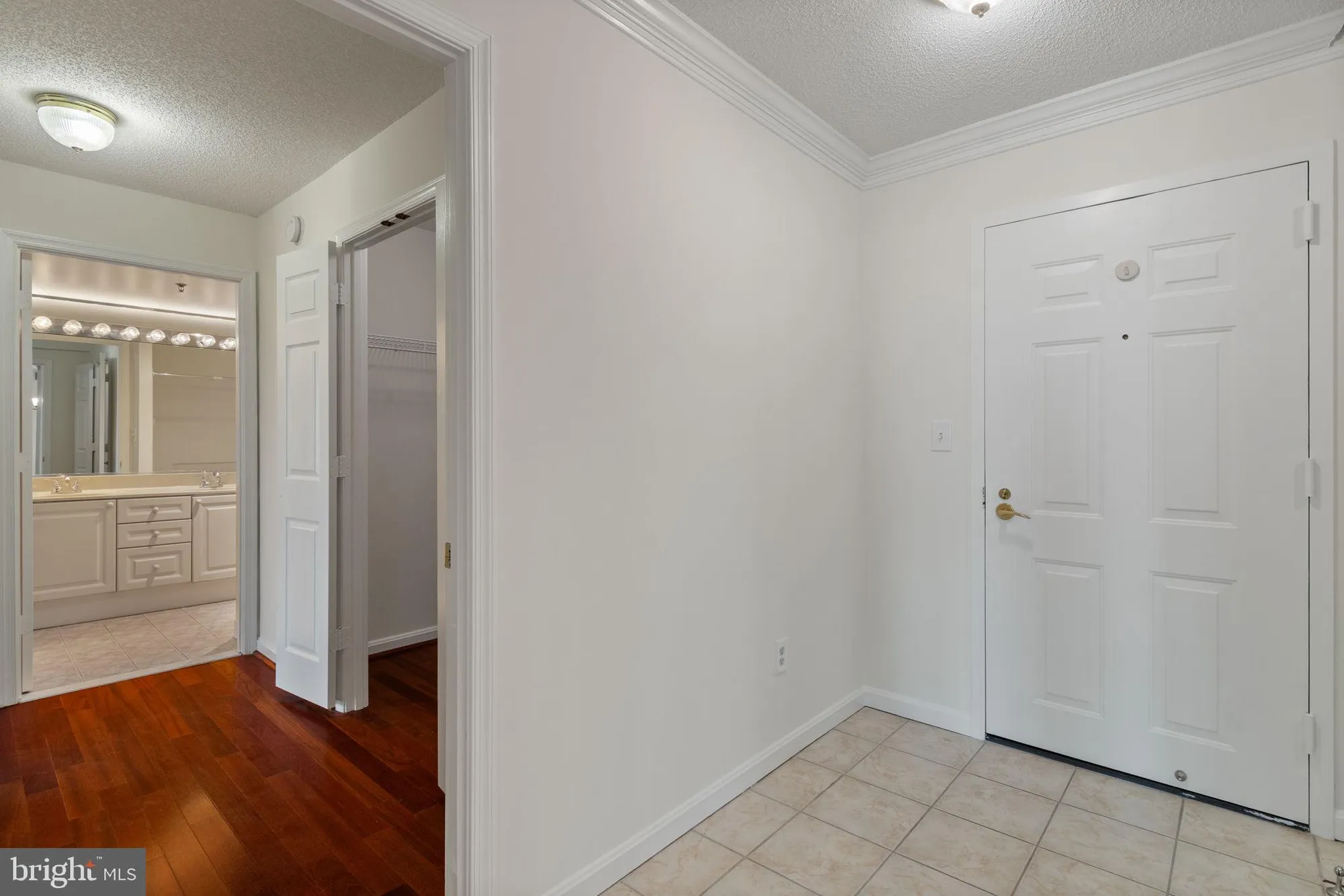 Property Slideshow image 29 of 46 | 19385 cypress ridge ter unit 415, Leesburg, VA, 20176