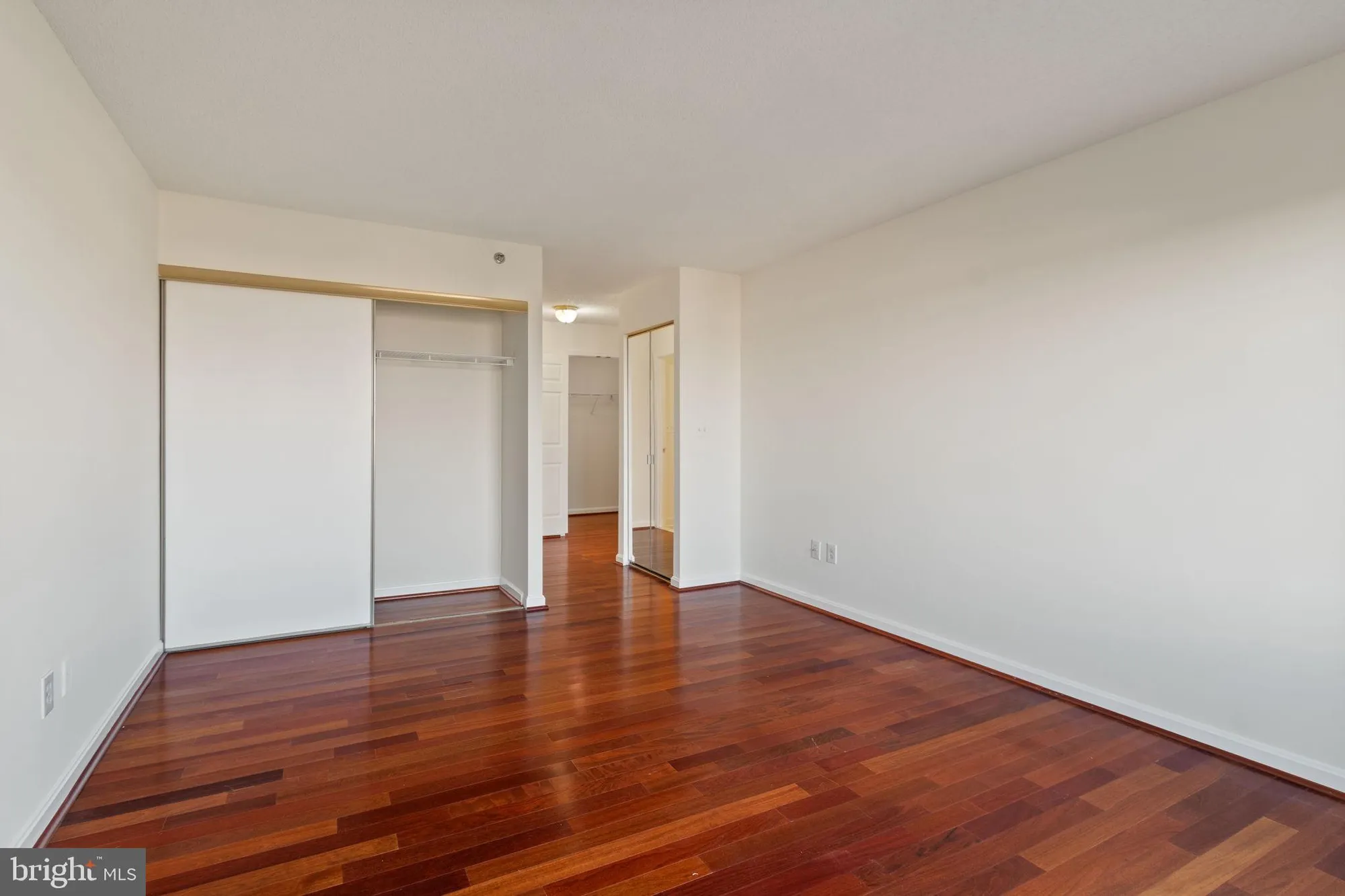 Property Slideshow image 35 of 46 | 19385 cypress ridge ter unit 415, Leesburg, VA, 20176