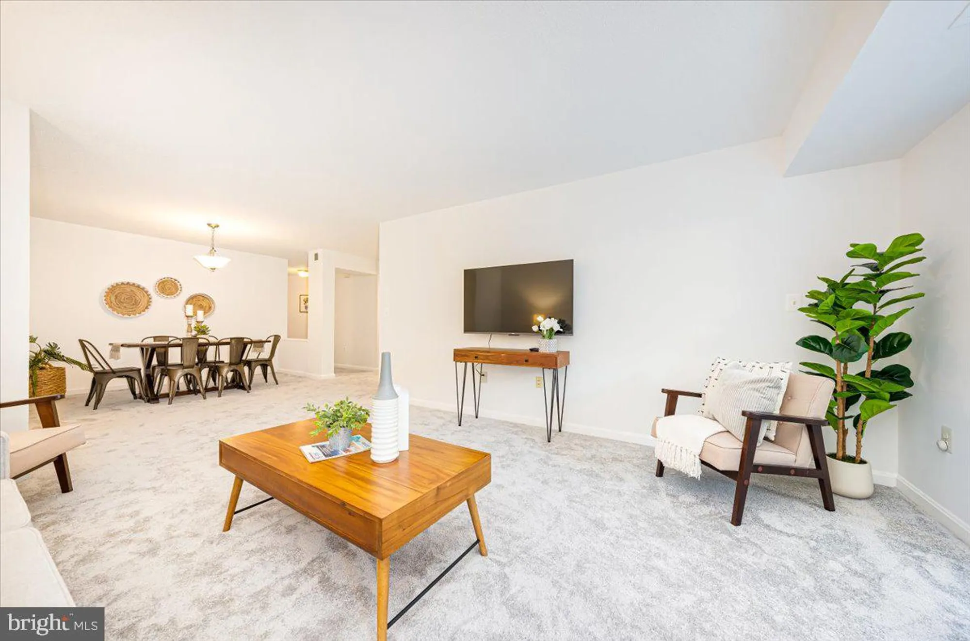 Property Slideshow image 3 of 47 | 14805 pennfield cir apt 201, Silver Spring, MD, 20906