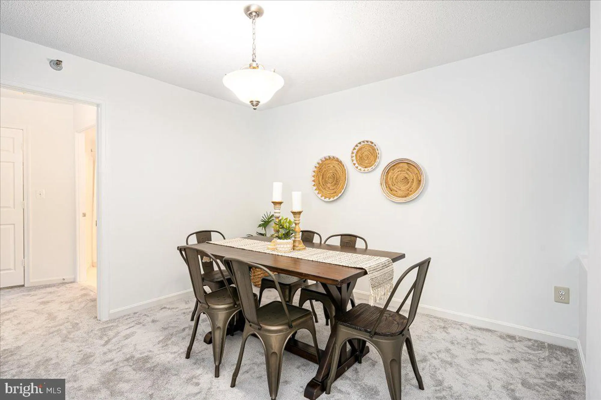 Property Slideshow image 8 of 47 | 14805 pennfield cir apt 201, Silver Spring, MD, 20906