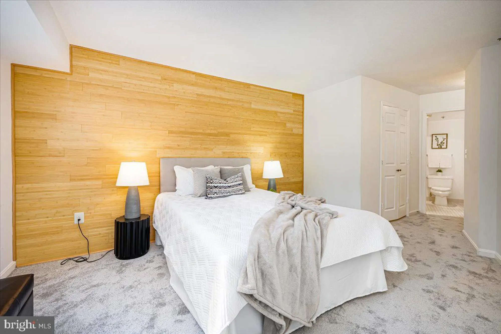 Property Slideshow image 23 of 47 | 14805 pennfield cir apt 201, Silver Spring, MD, 20906