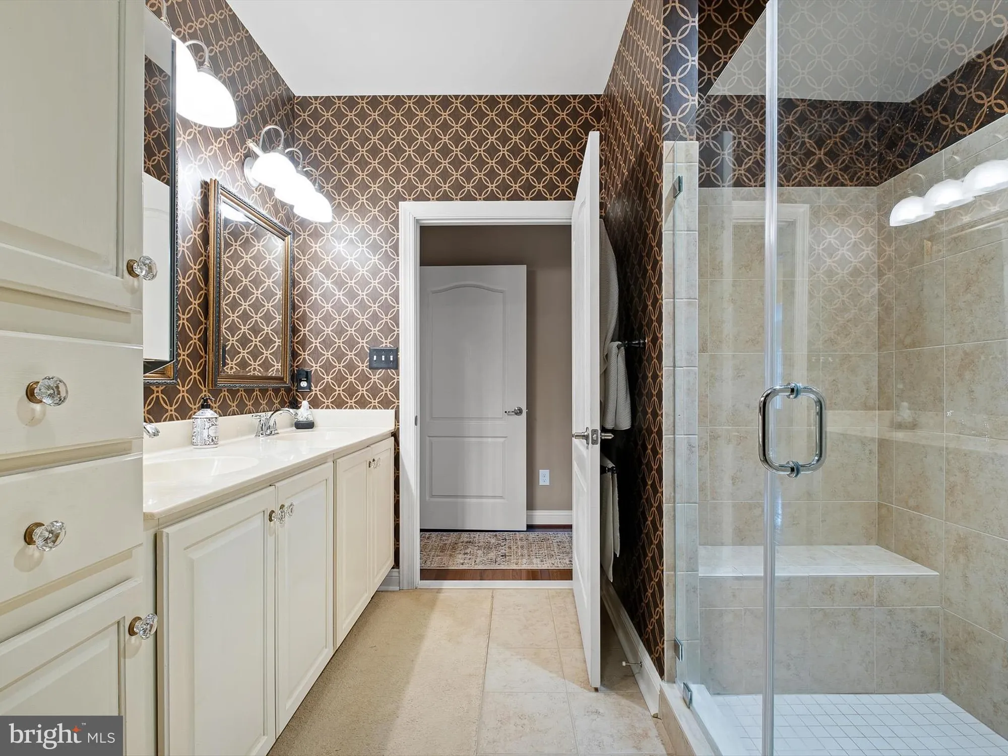 Property Slideshow image 15 of 24 | 414 clane dr, Wilmington, DE, 19808