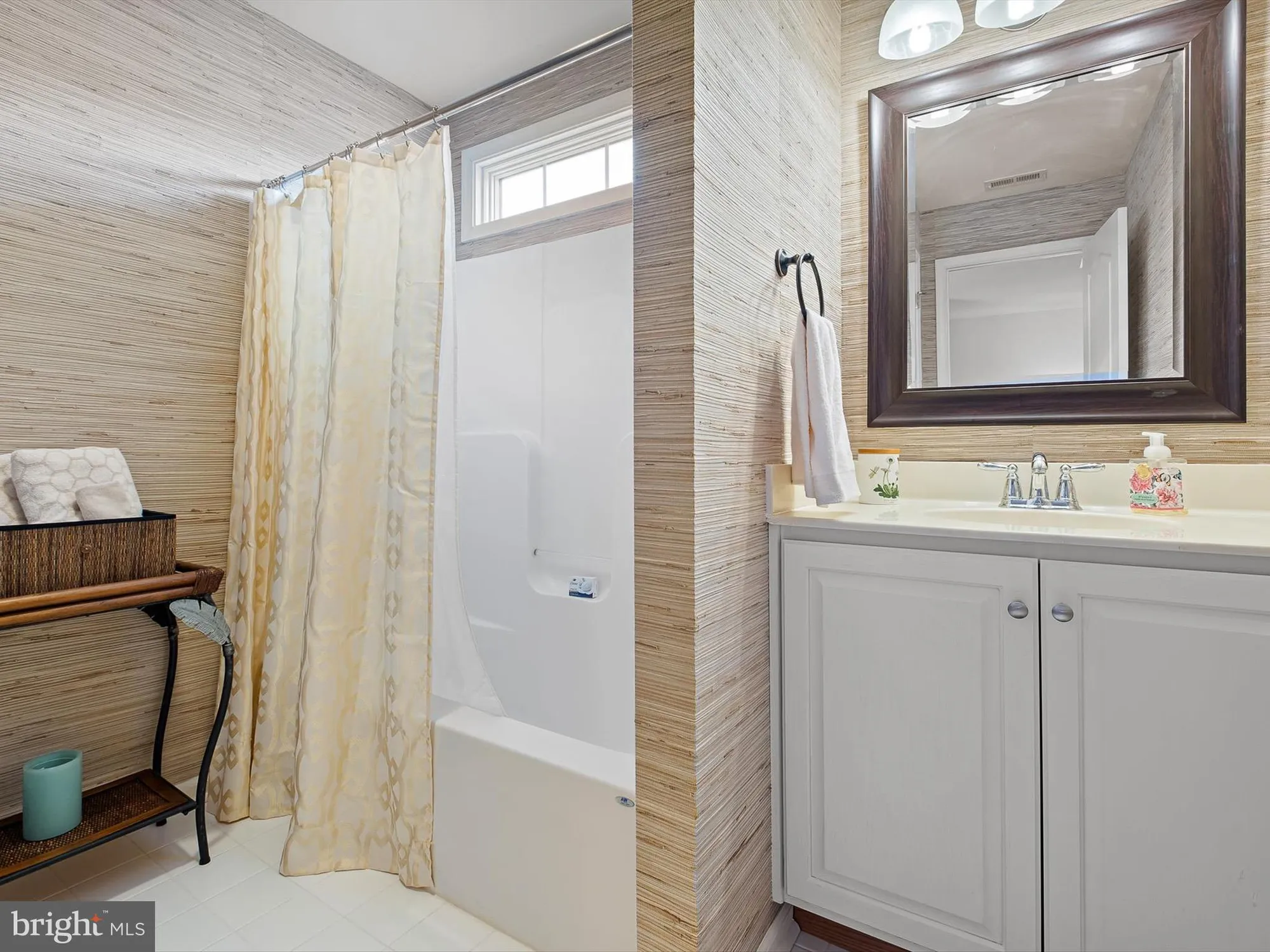 Property Slideshow image 21 of 24 | 414 clane dr, Wilmington, DE, 19808