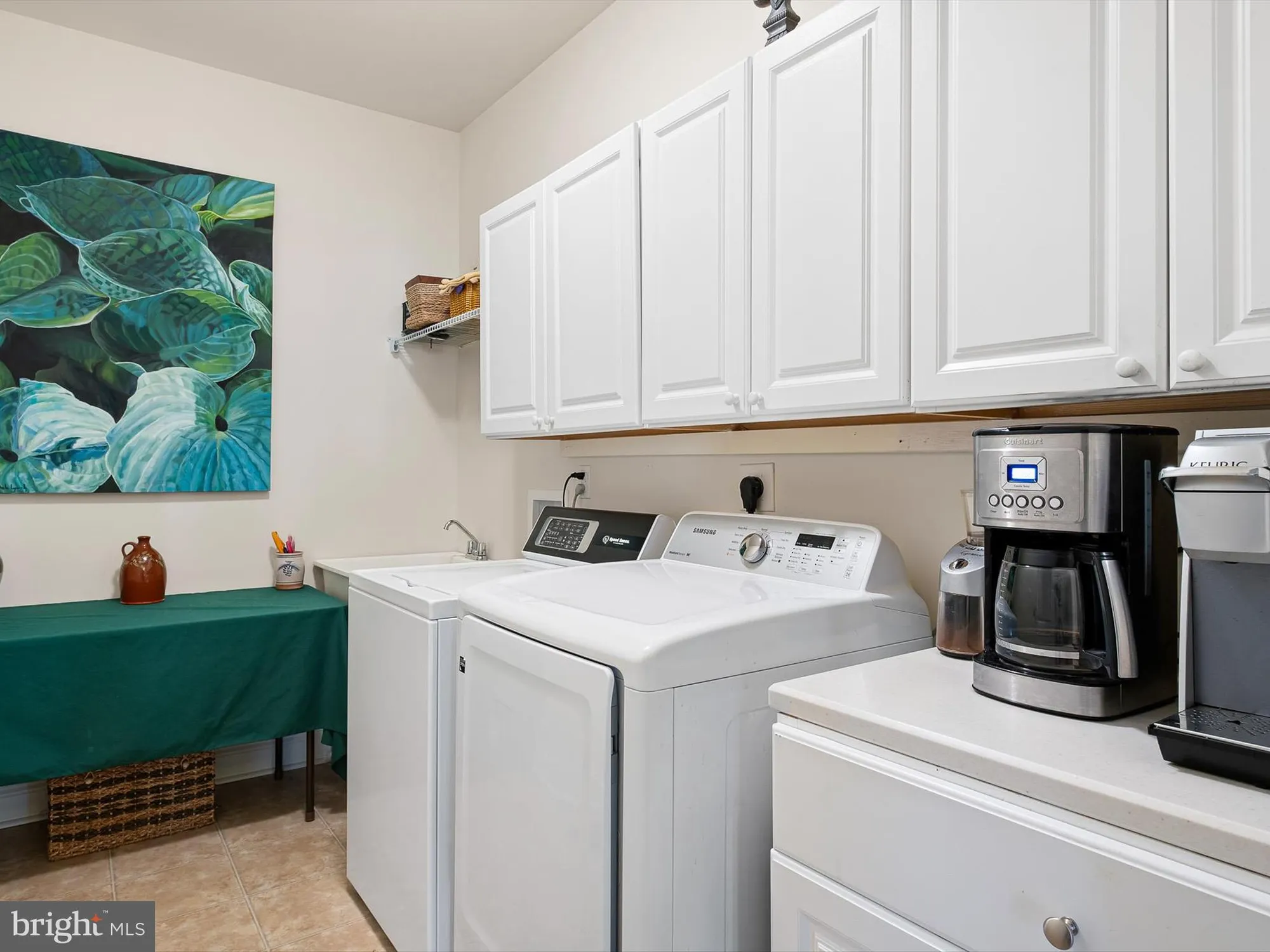 Property Slideshow image 18 of 24 | 414 clane dr, Wilmington, DE, 19808