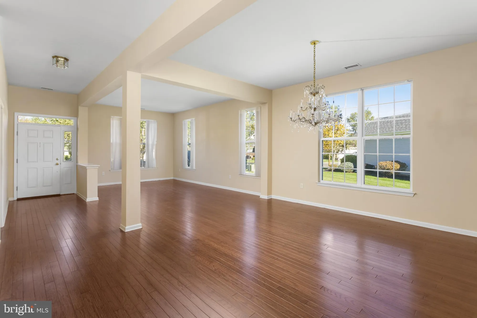 Property Slideshow image 6 of 33 | 33 bunker hill dr, Allentown, NJ, 08501