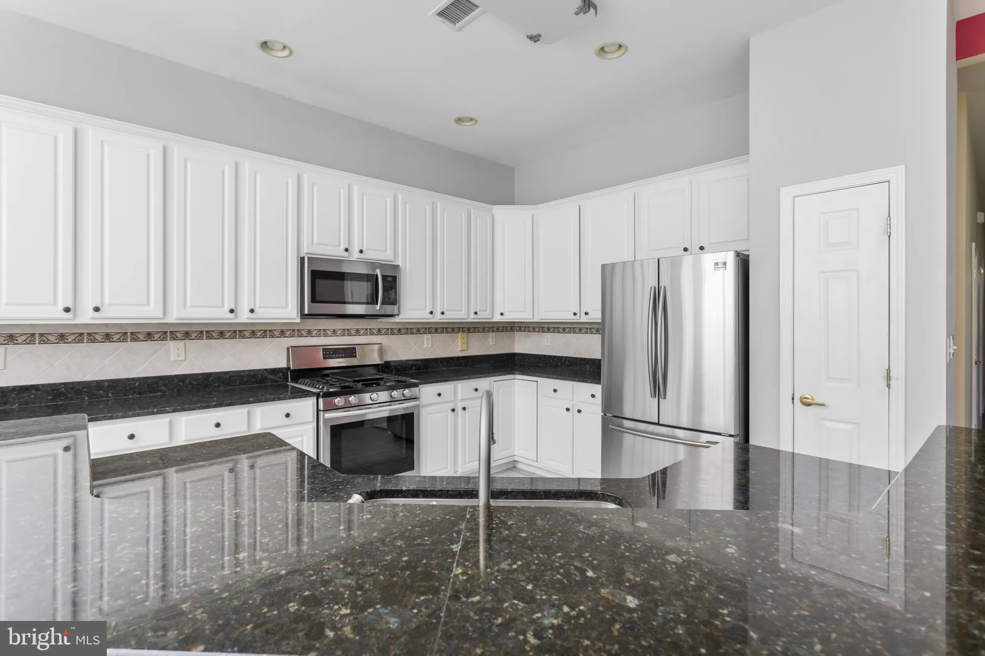 Property Slideshow image 16 of 33 | 33 bunker hill dr, Allentown, NJ, 08501