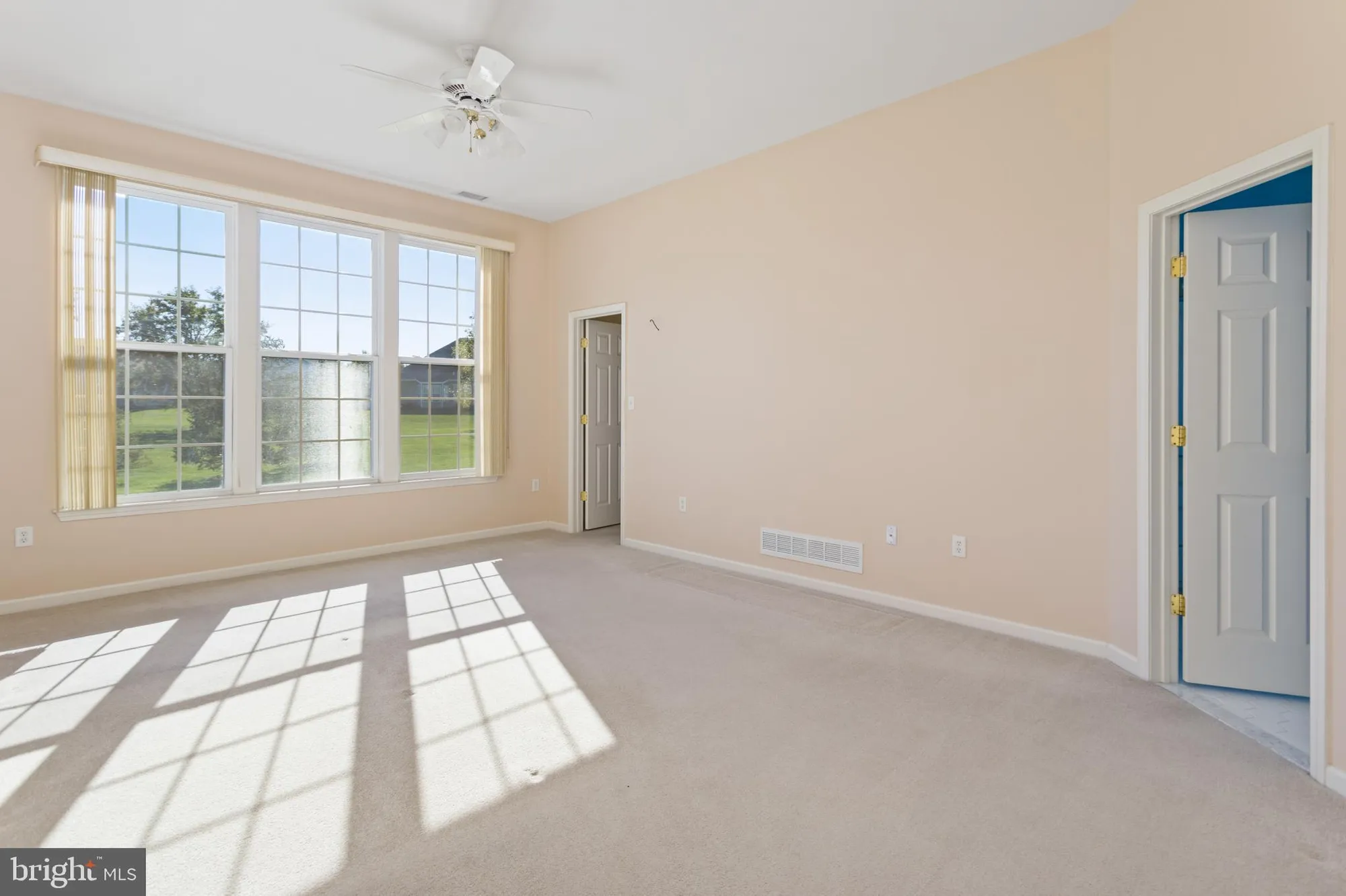Property Slideshow image 17 of 33 | 33 bunker hill dr, Allentown, NJ, 08501