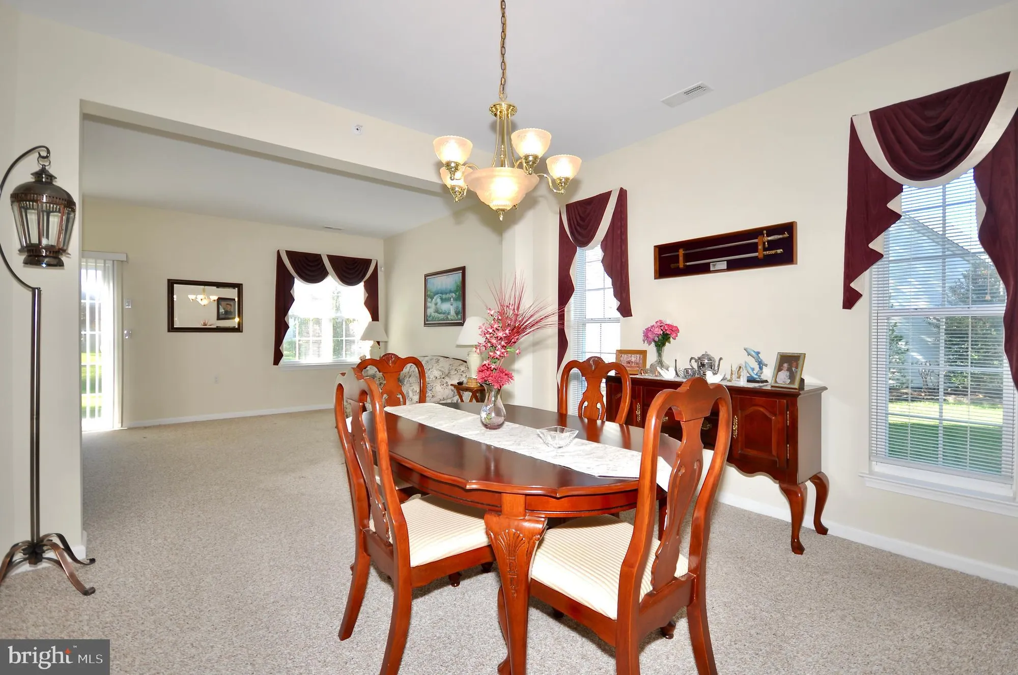 Property Slideshow image 8 of 30 | 753 s settlers cir, Warrington, PA, 18976