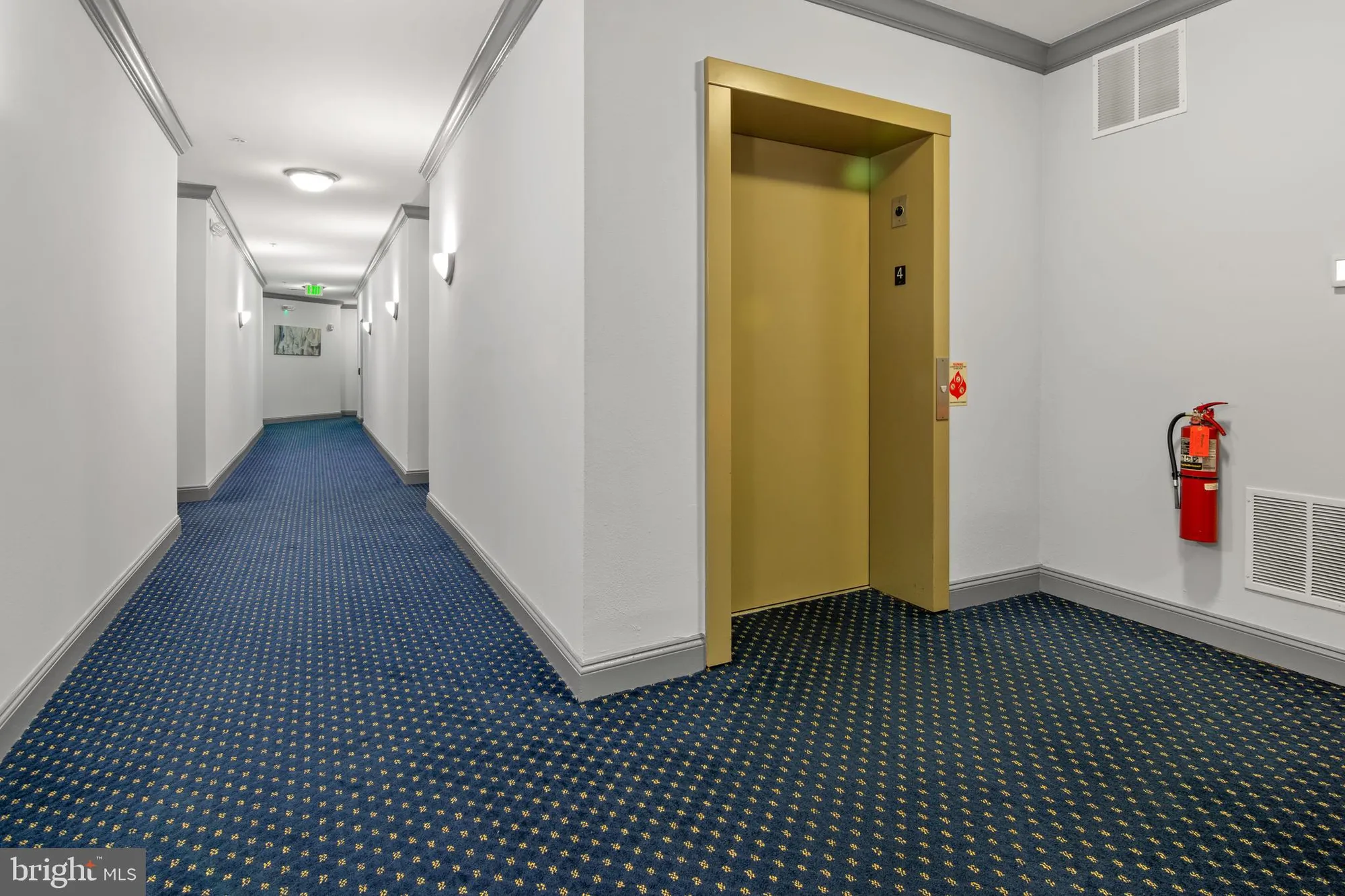 Property Slideshow image 31 of 35 | 8615 wandering fox trl 406, Odenton, MD, 21113