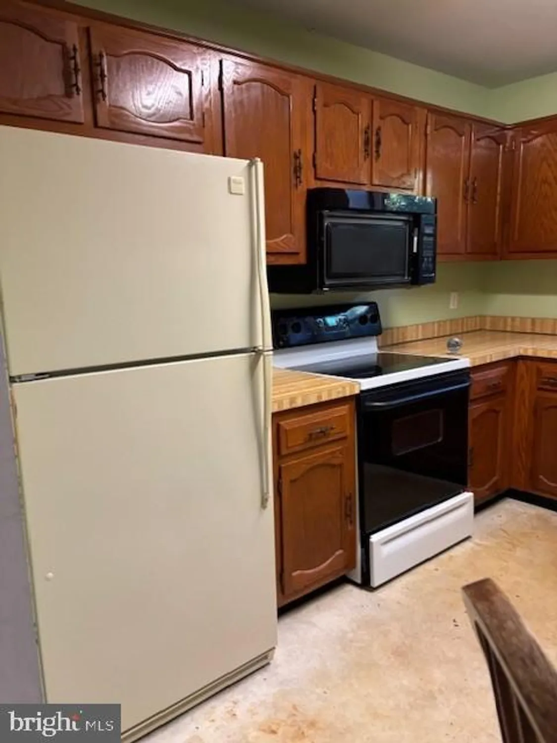Property Slideshow image 4 of 18 | 10 acorn rd, Stafford Township, NJ, 08050