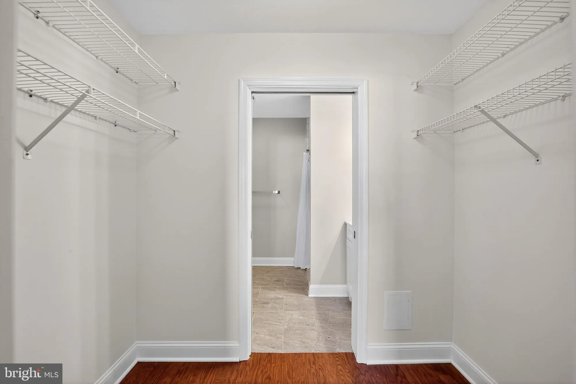 Property Slideshow image 23 of 31 | 6 conifer ct, Princeton, NJ, 08540