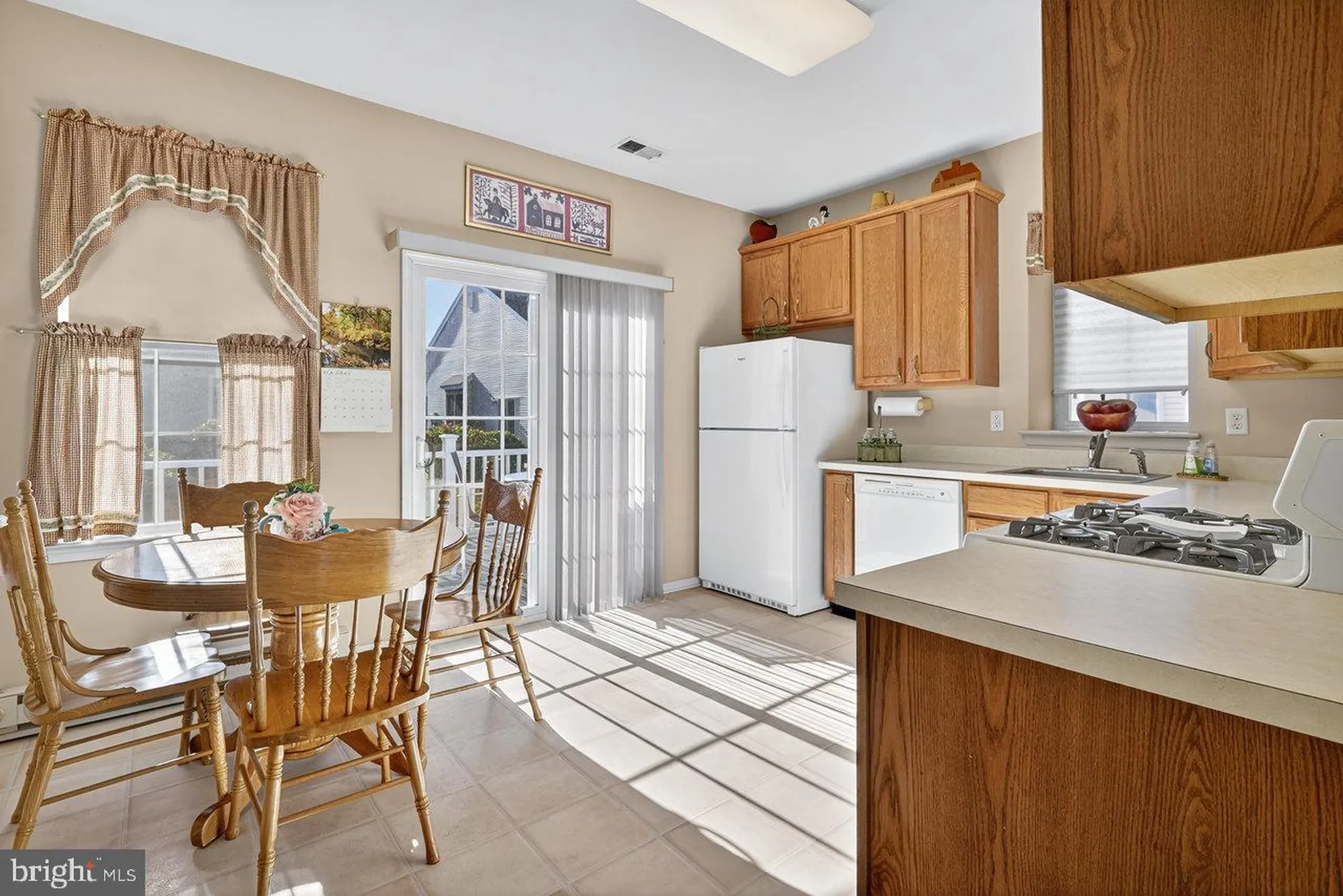 Property Slideshow image 11 of 24 | 147 burholme dr, Hamilton, NJ, 08691
