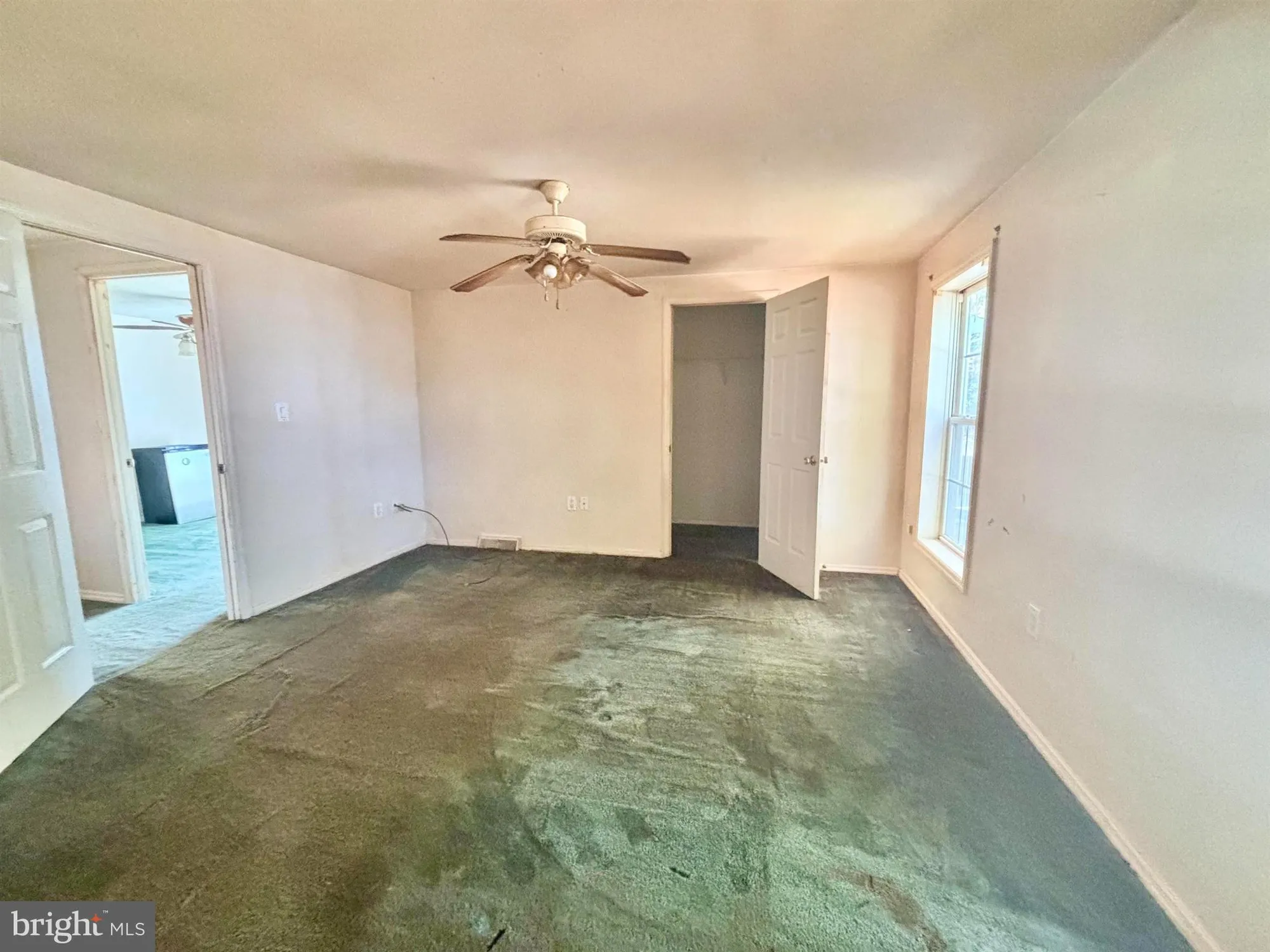 Property Slideshow image 16 of 22 | 78 oakmont dr, Mays Landing, NJ, 08330