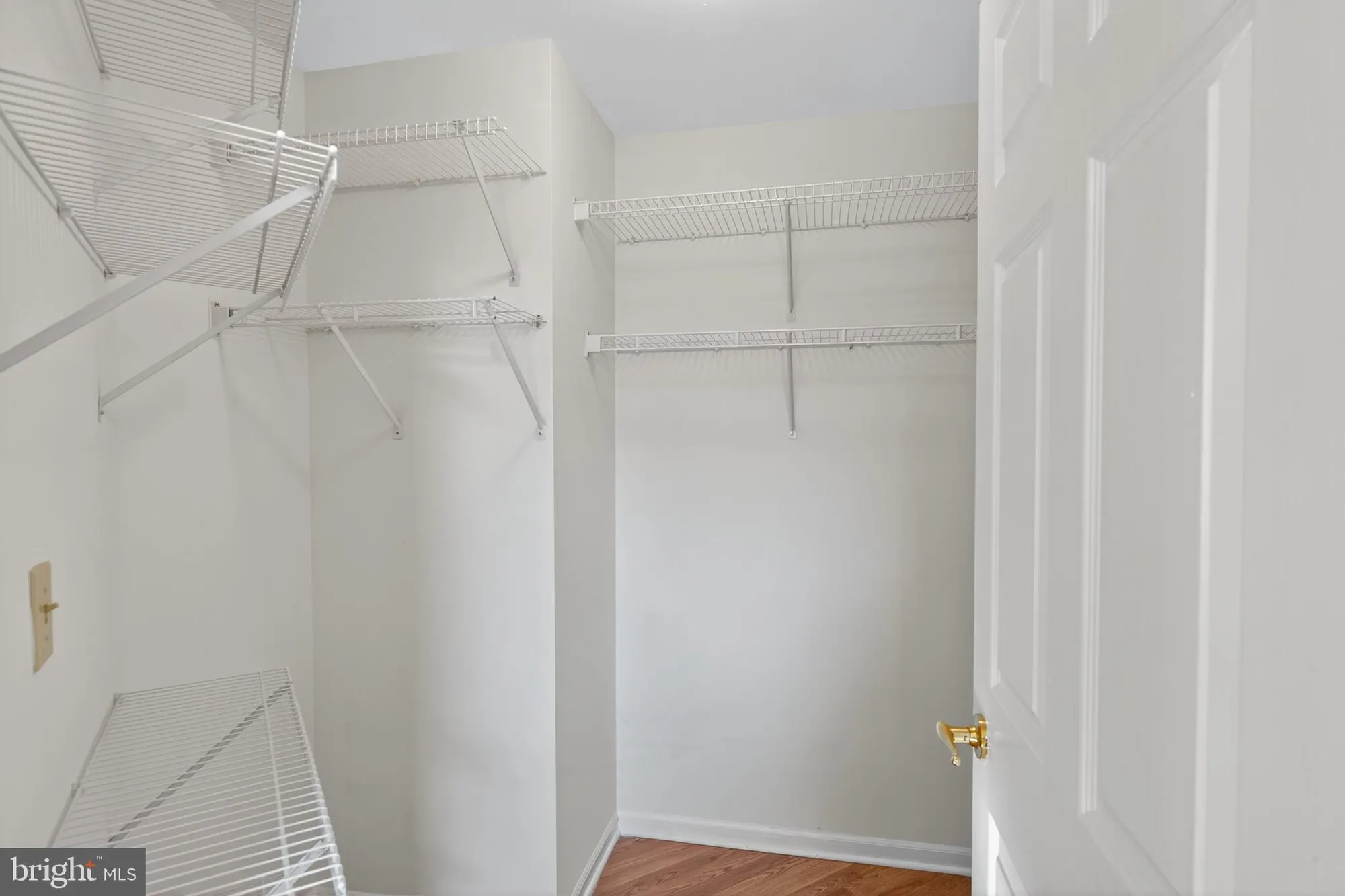 Property Slideshow image 15 of 25 | 62 woolsey ct, Pennington, NJ, 08534