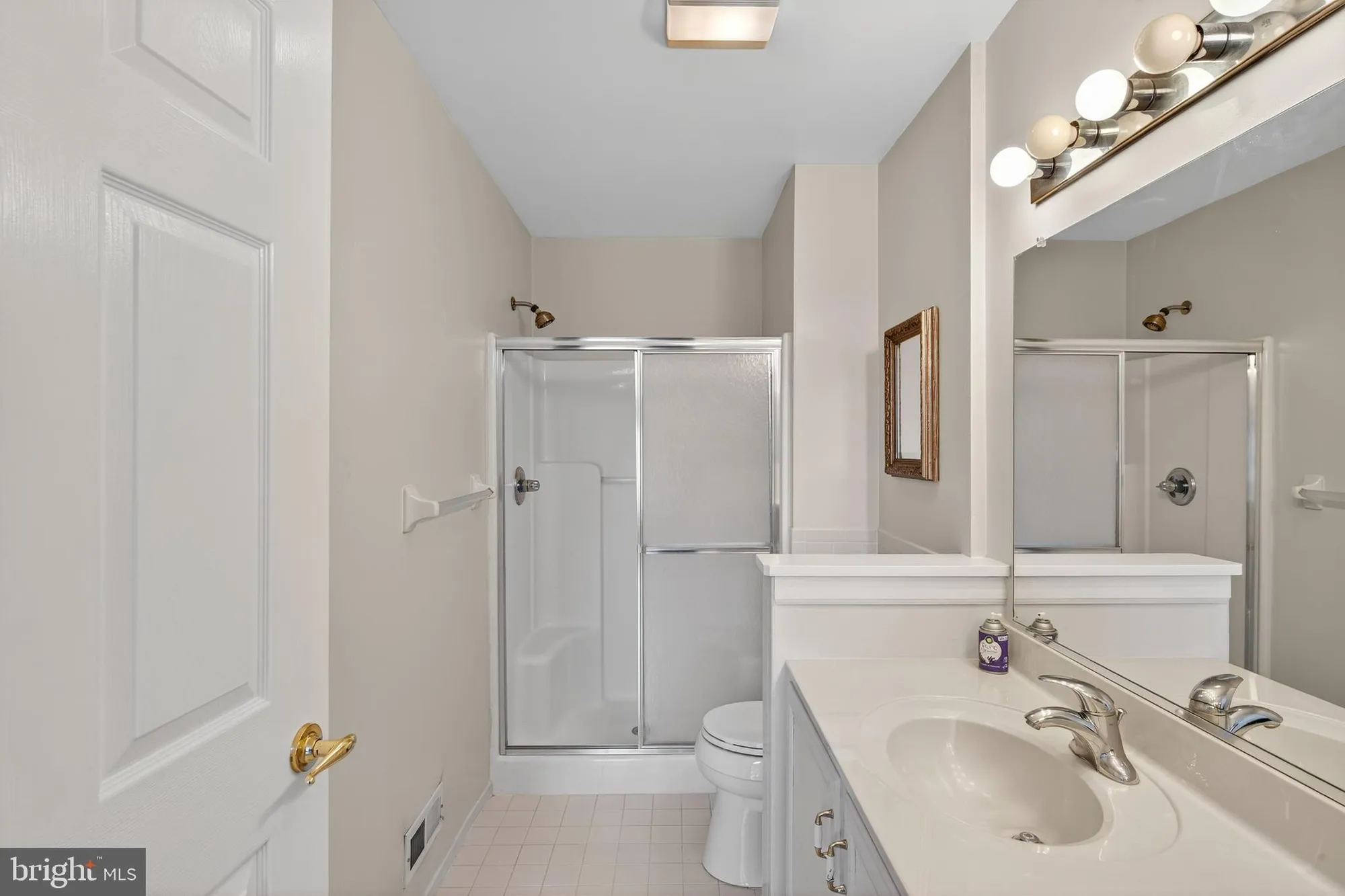 Property Slideshow image 13 of 25 | 62 woolsey ct, Pennington, NJ, 08534