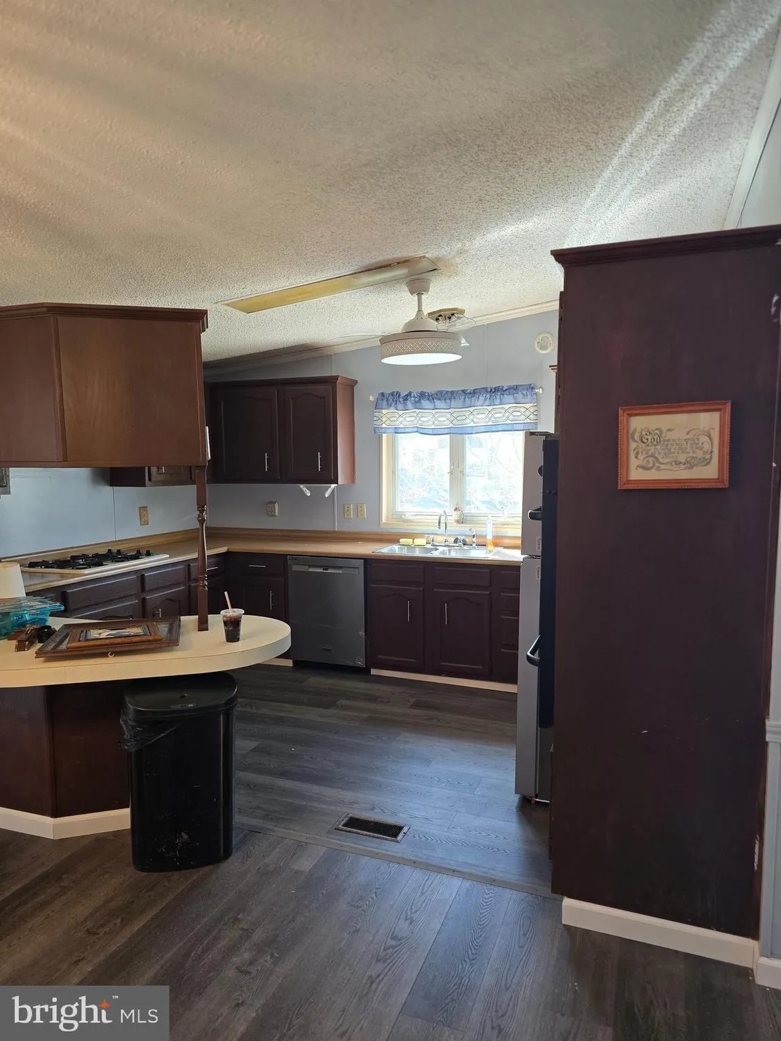 Property Slideshow image 7 of 21 | 43 hickory ln, Mays Landing, NJ, 08330