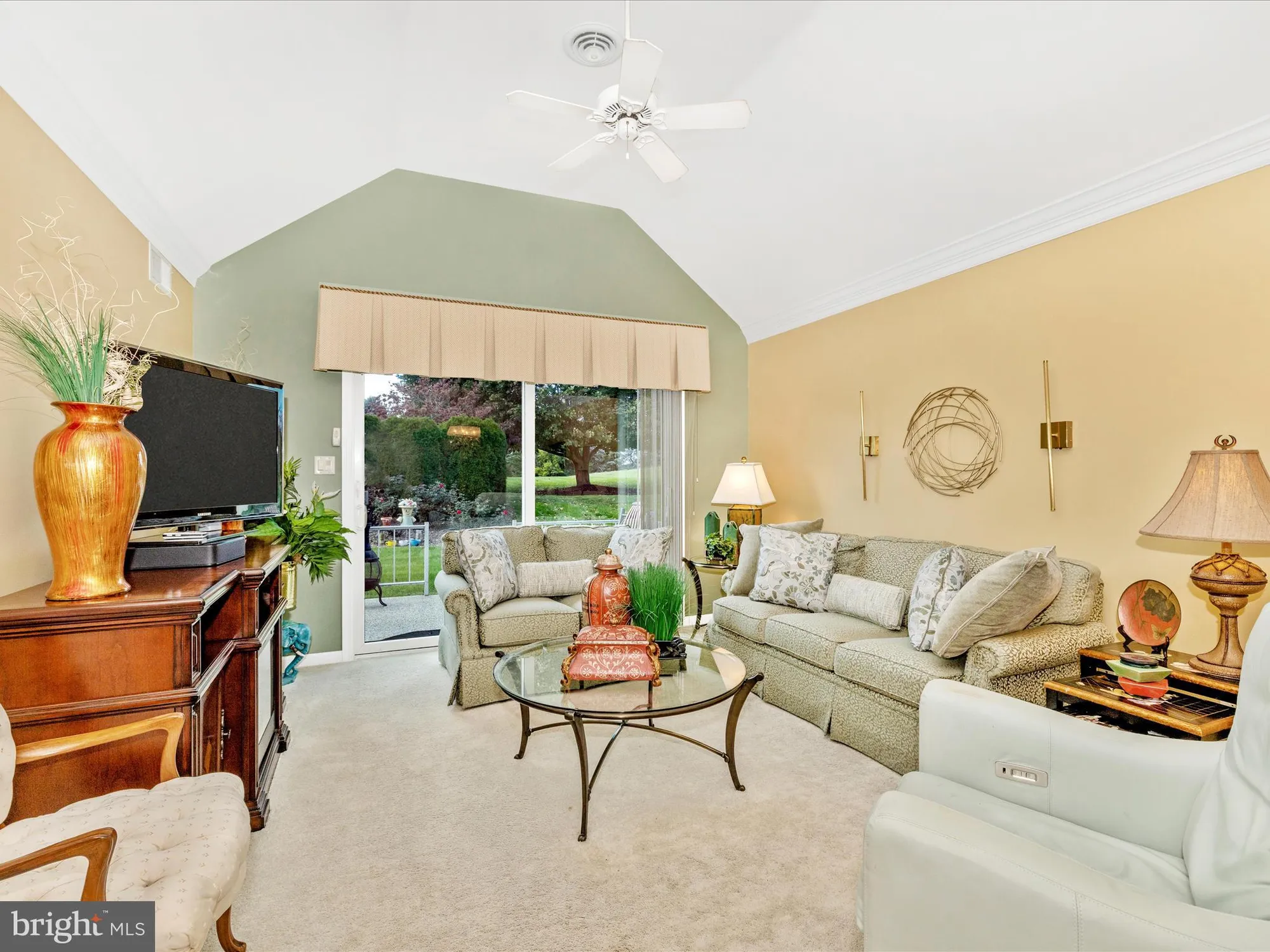 Property Slideshow image 23 of 52 | 2375 aronimink cir, Fayetteville, PA, 17222