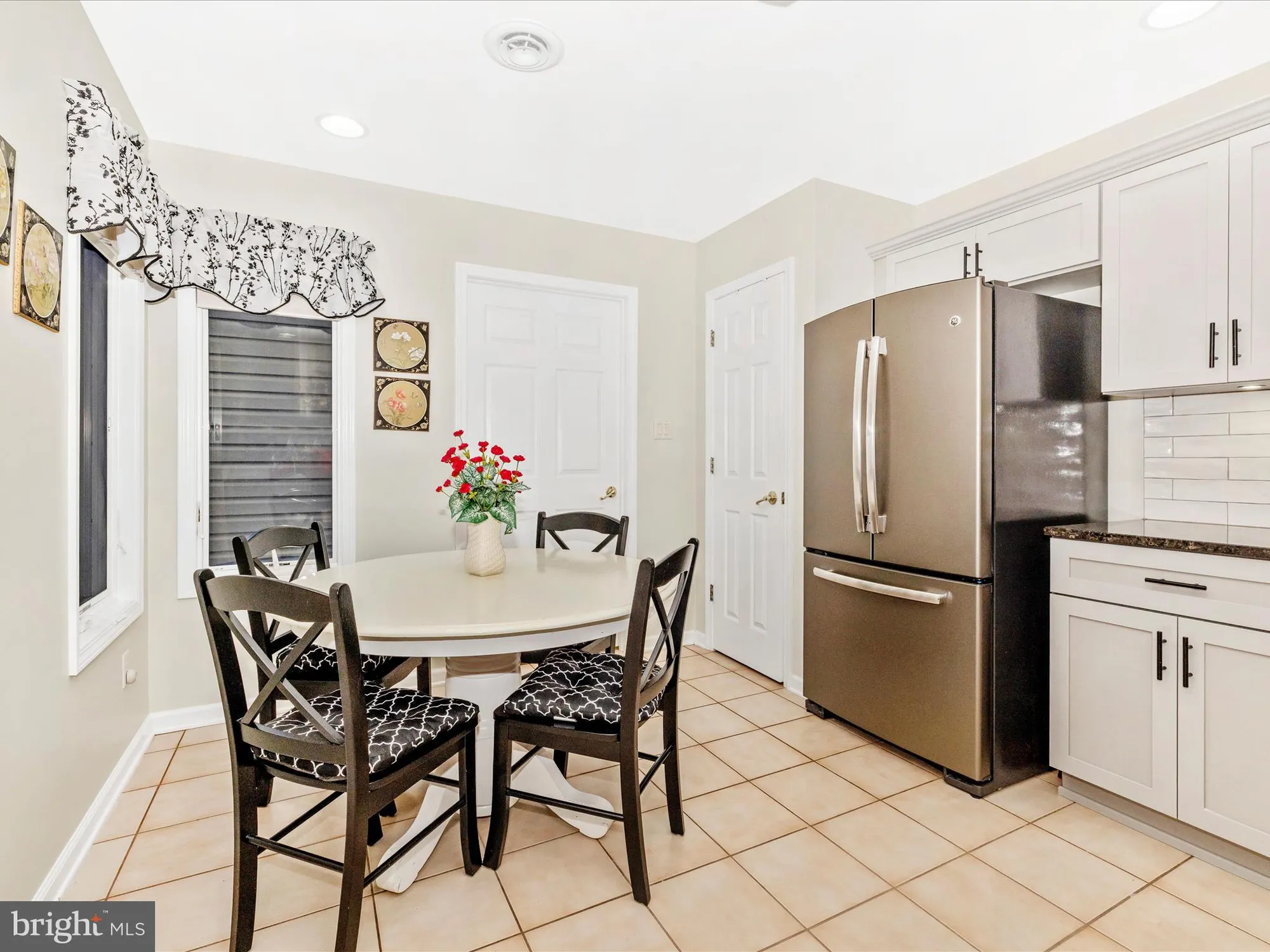 Property Slideshow image 13 of 52 | 2375 aronimink cir, Fayetteville, PA, 17222