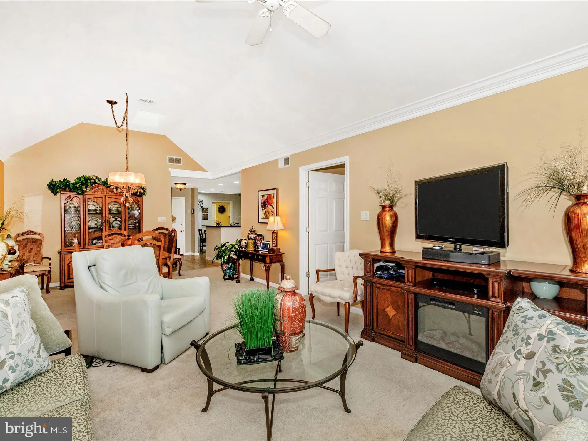 Property Slideshow image 26 of 52 | 2375 aronimink cir, Fayetteville, PA, 17222