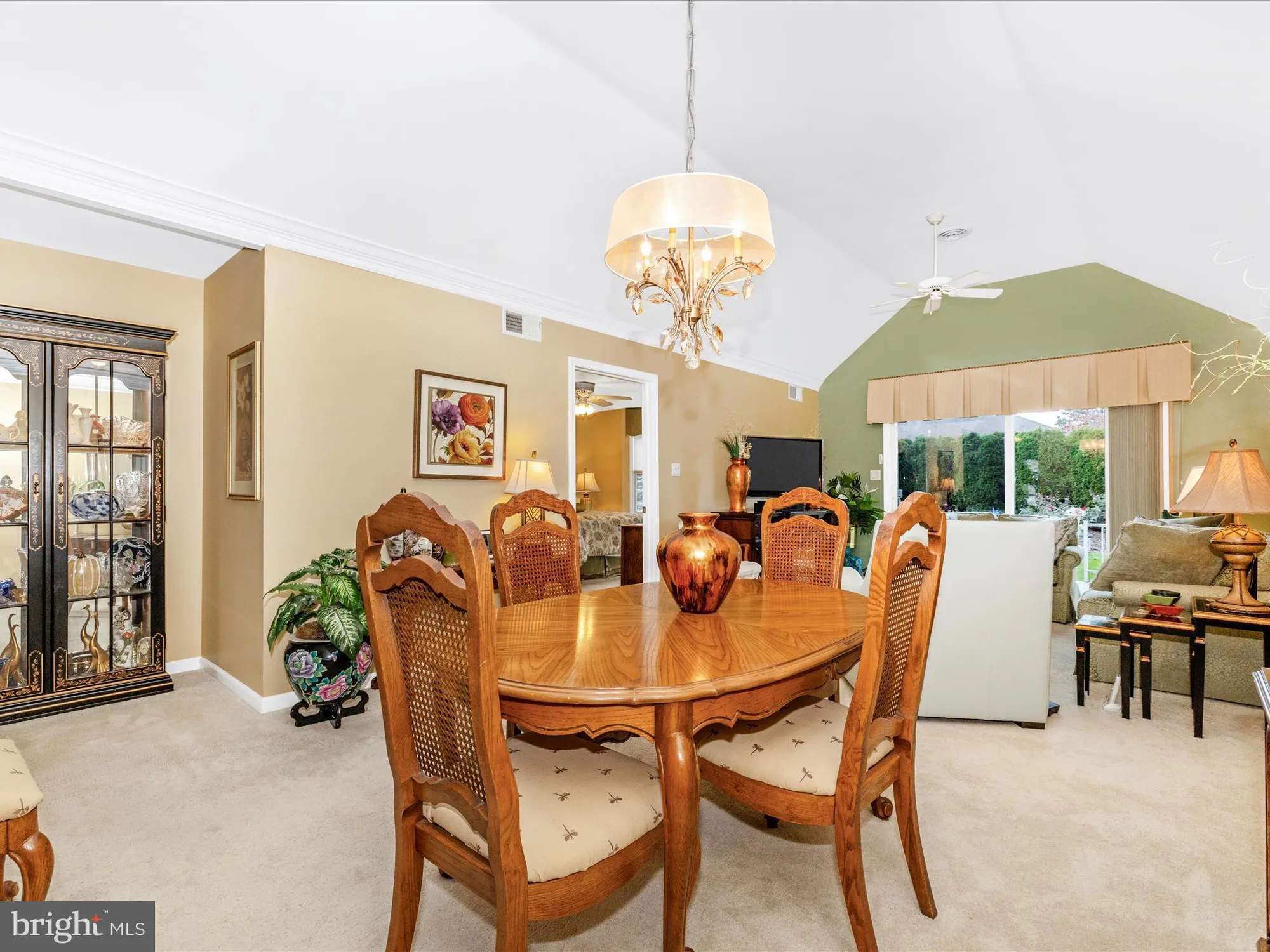 Property Slideshow image 21 of 52 | 2375 aronimink cir, Fayetteville, PA, 17222