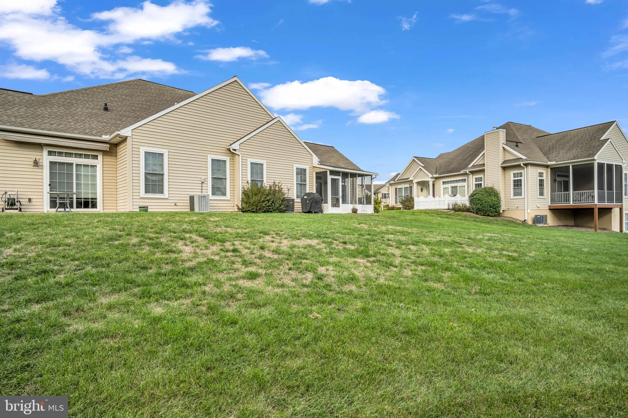 Property Slideshow image 27 of 33 | 110 bluebell dr, Mechanicsburg, PA, 17050