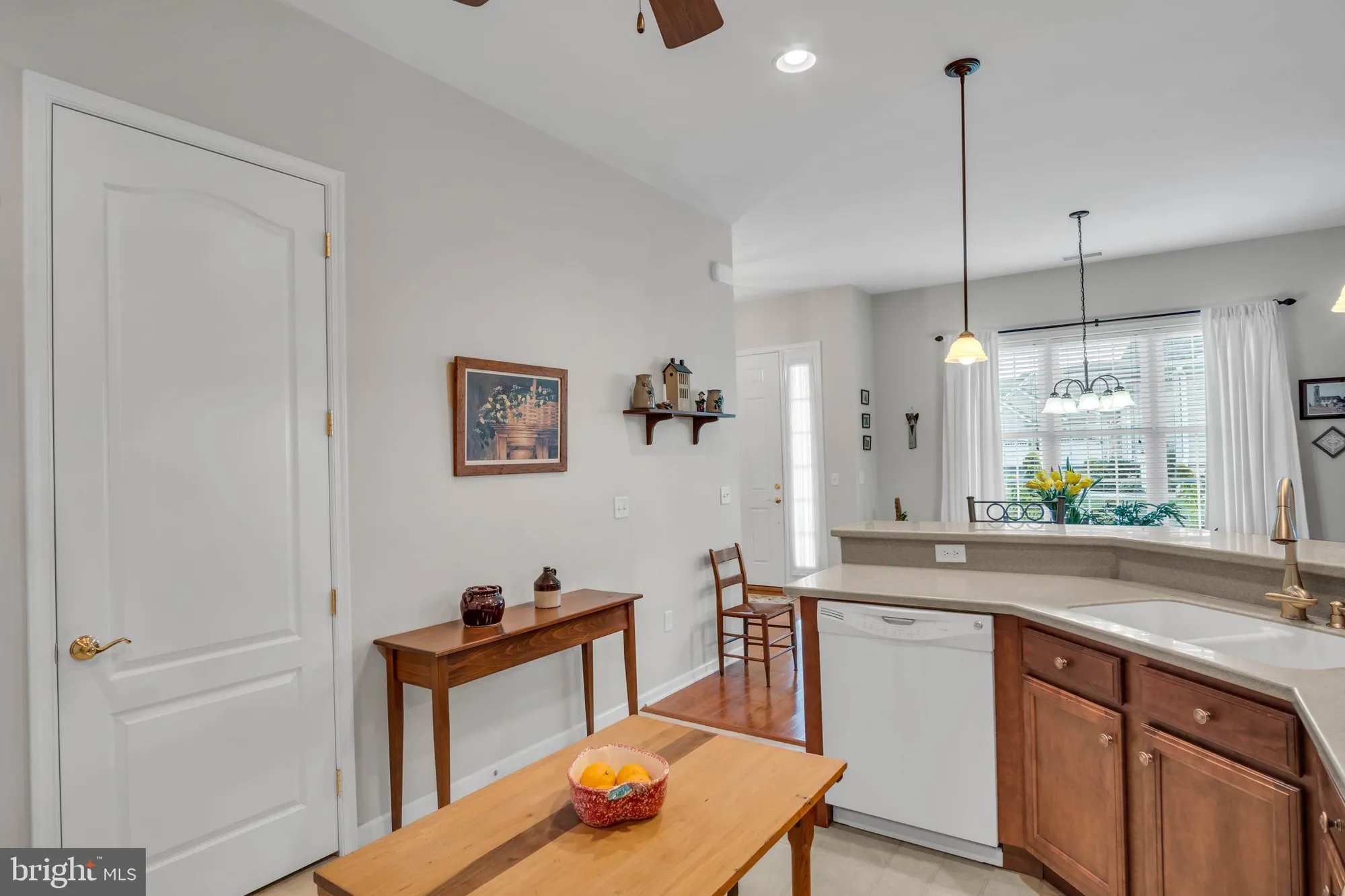 Property Slideshow image 10 of 33 | 110 bluebell dr, Mechanicsburg, PA, 17050