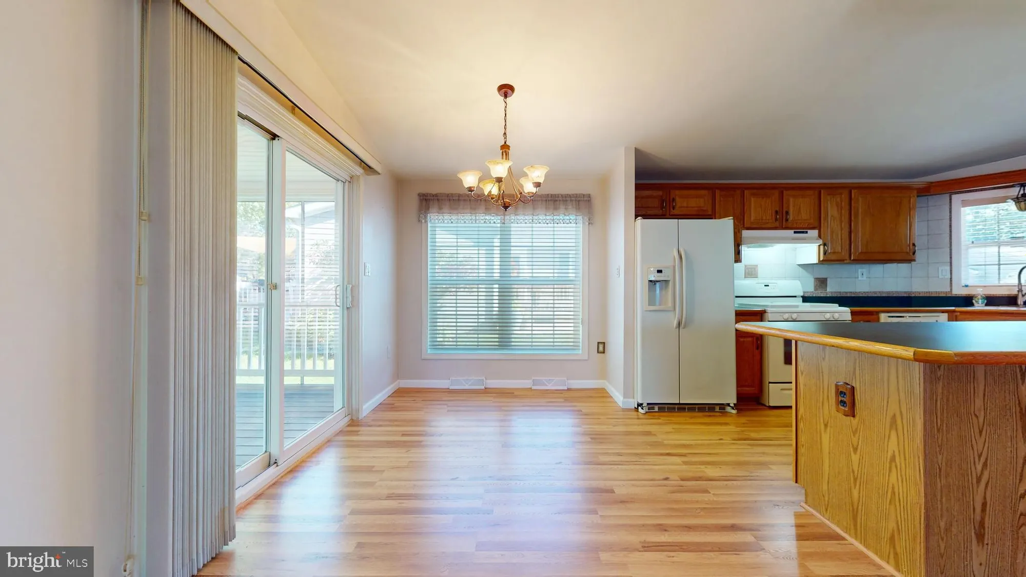 Property Slideshow image 10 of 39 | 72 knollwood dr, Mays Landing, NJ, 08330