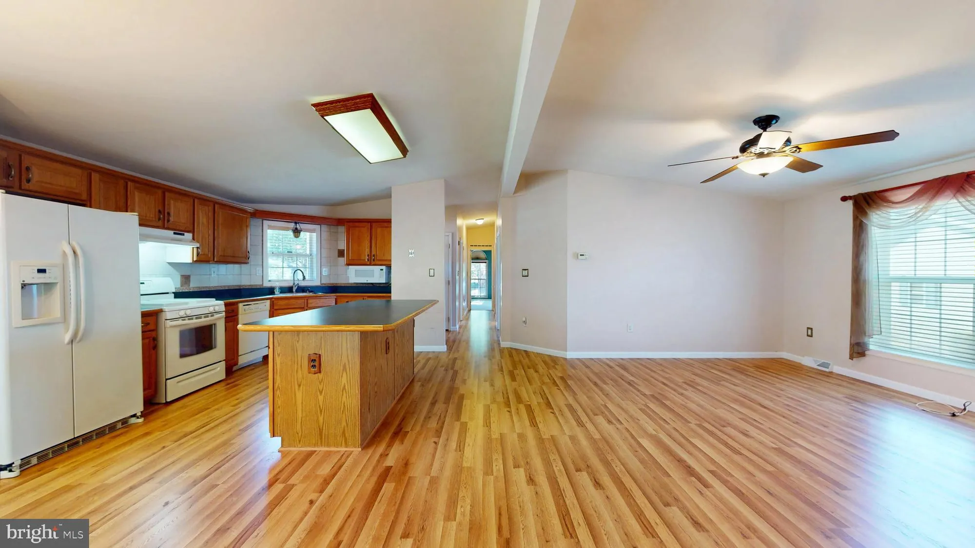 Property Slideshow image 7 of 39 | 72 knollwood dr, Mays Landing, NJ, 08330