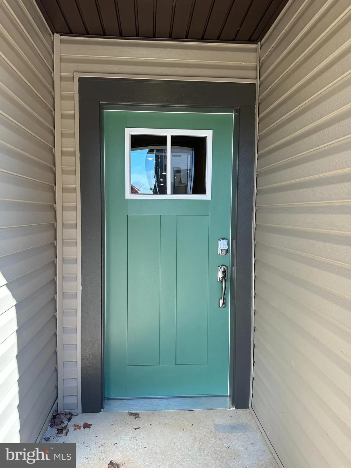 Property Slideshow image 2 of 39 | 1206 crested wood dr, Laurel, MD, 20724