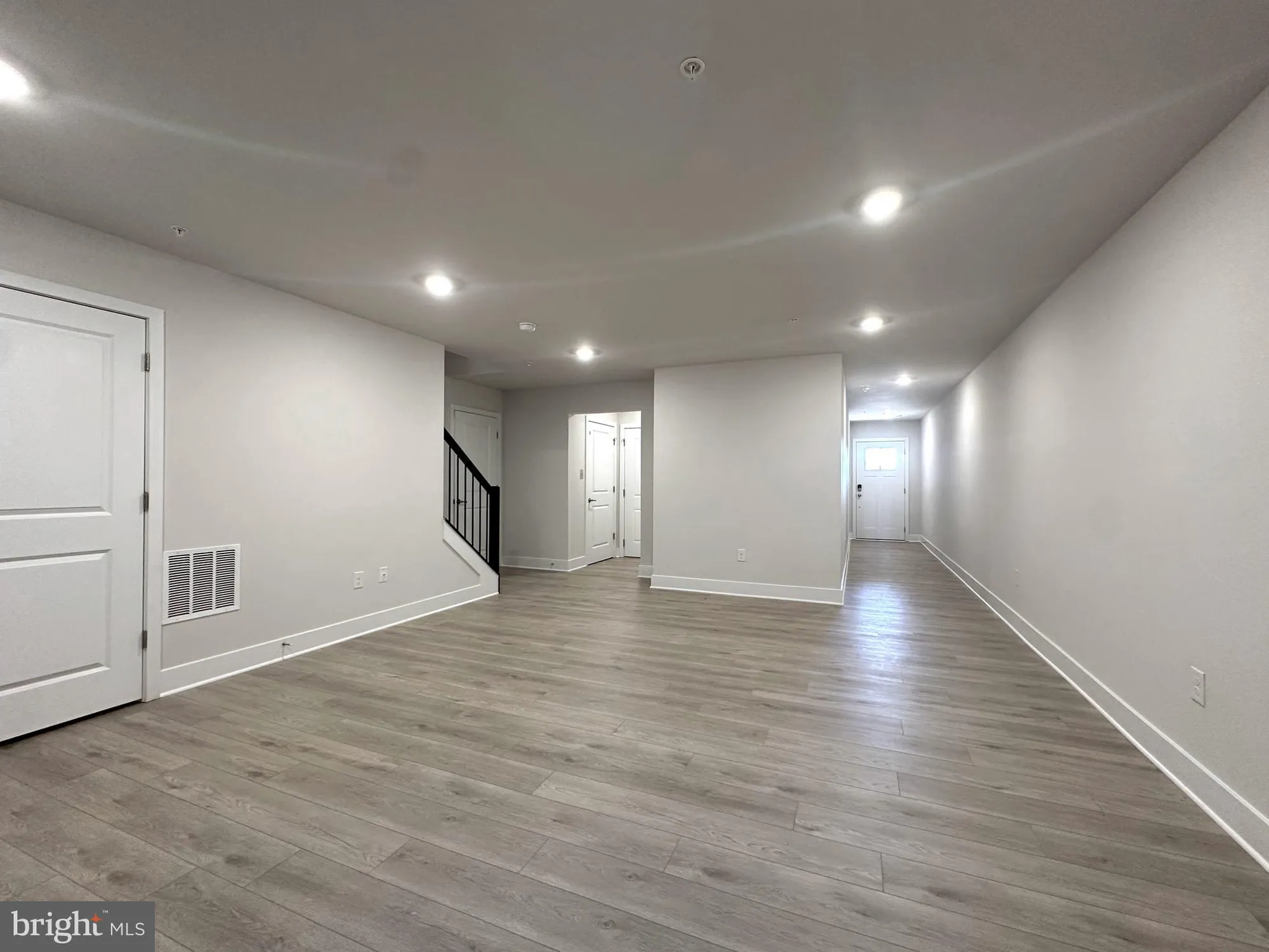 Property Slideshow image 8 of 39 | 1206 crested wood dr, Laurel, MD, 20724