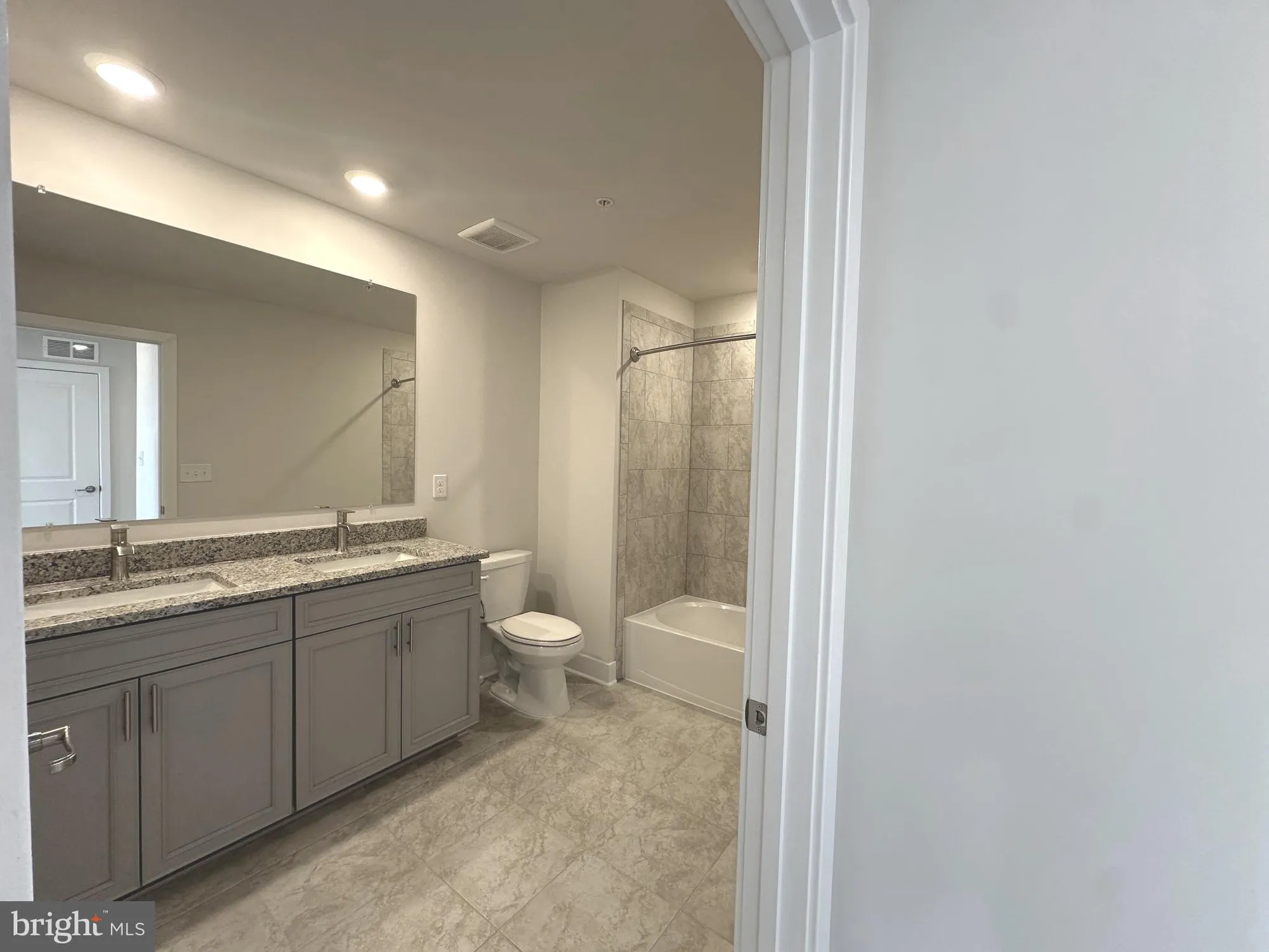 Property Slideshow image 37 of 39 | 1206 crested wood dr, Laurel, MD, 20724