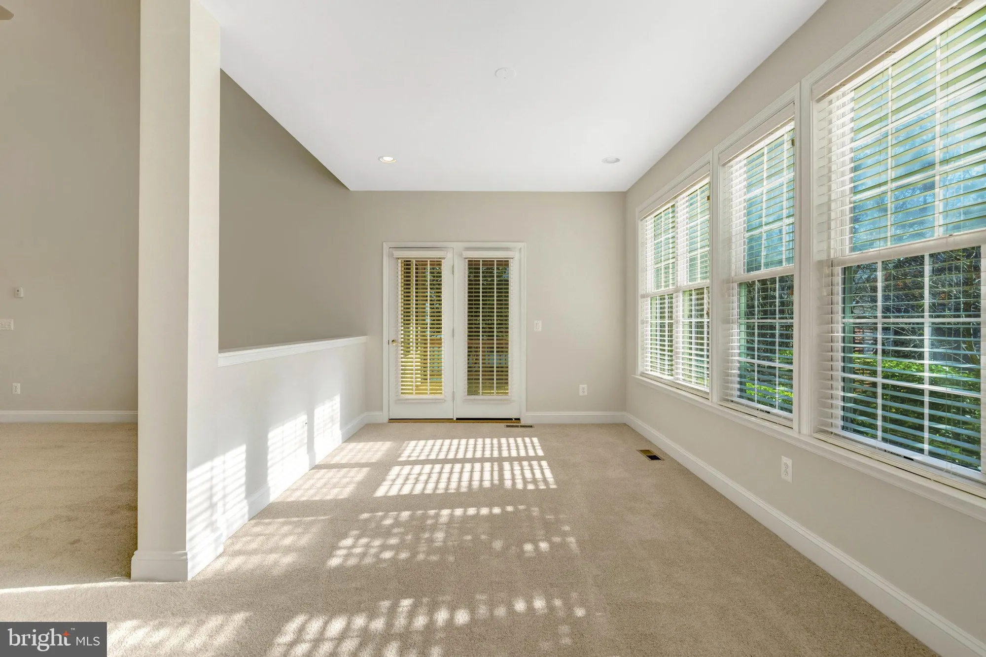 Property Slideshow image 9 of 21 | 6159 ferrier ct, Gainesville, VA, 20155