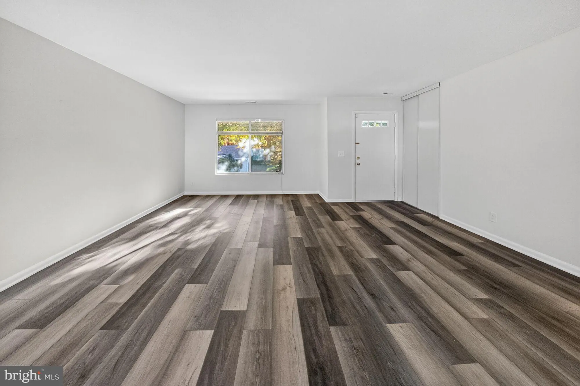 Property Slideshow image 6 of 22 | 14507 elmhan ct # 182-b, Silver Spring, MD, 20906