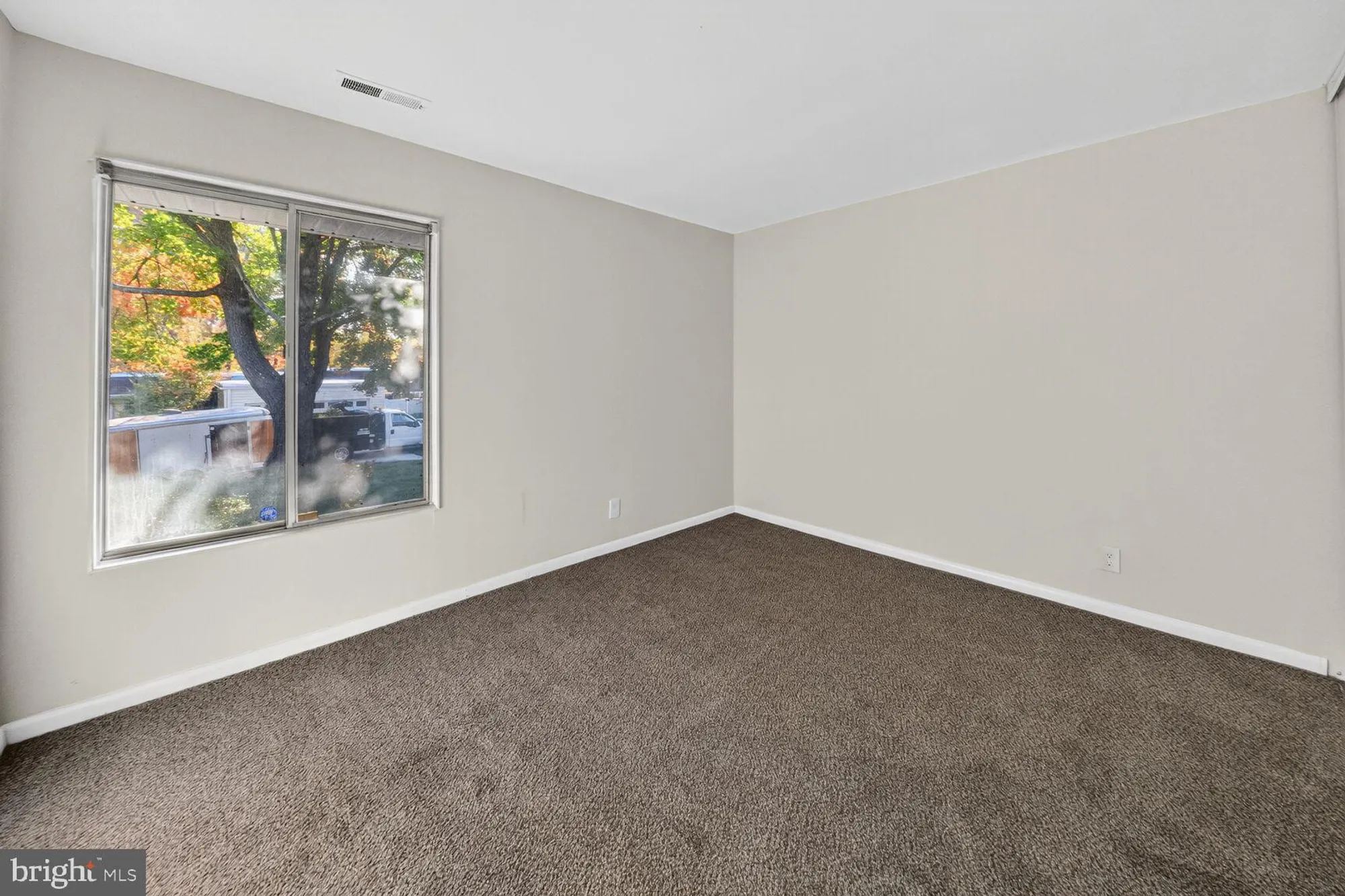Property Slideshow image 16 of 22 | 14507 elmhan ct # 182-b, Silver Spring, MD, 20906