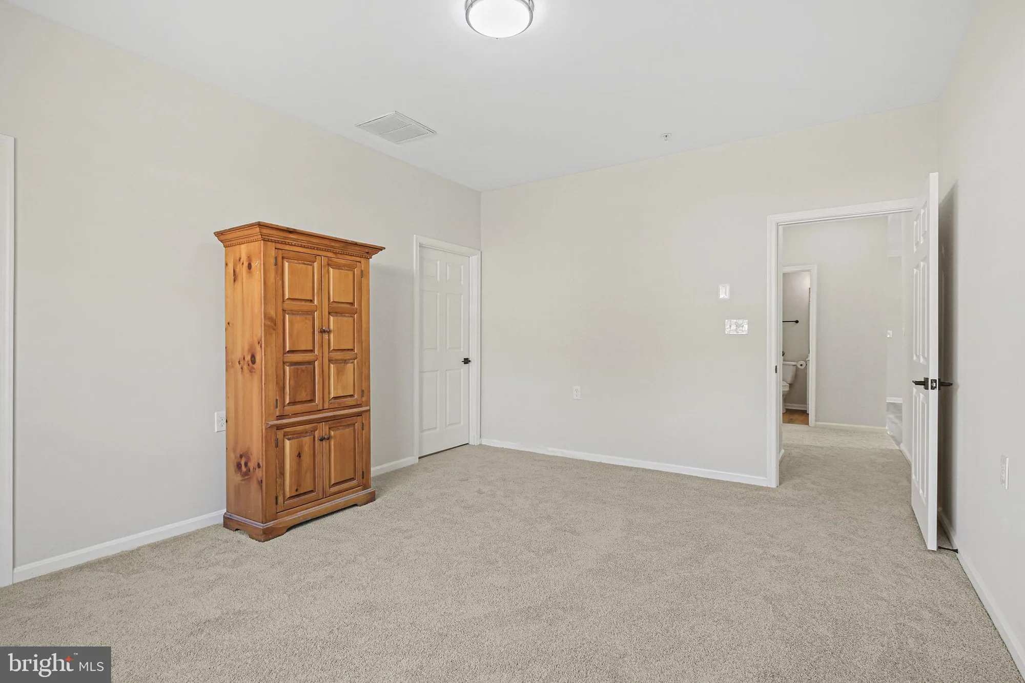 Property Slideshow image 18 of 69 | 13502 leesburg pl, Upper Marlboro, MD, 20774