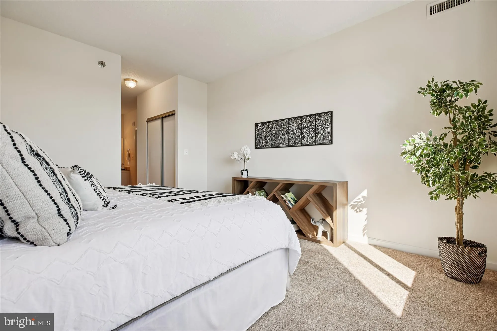 Property Slideshow image 25 of 70 | 3005 s leisure world blvd 802, Silver Spring, MD, 20906