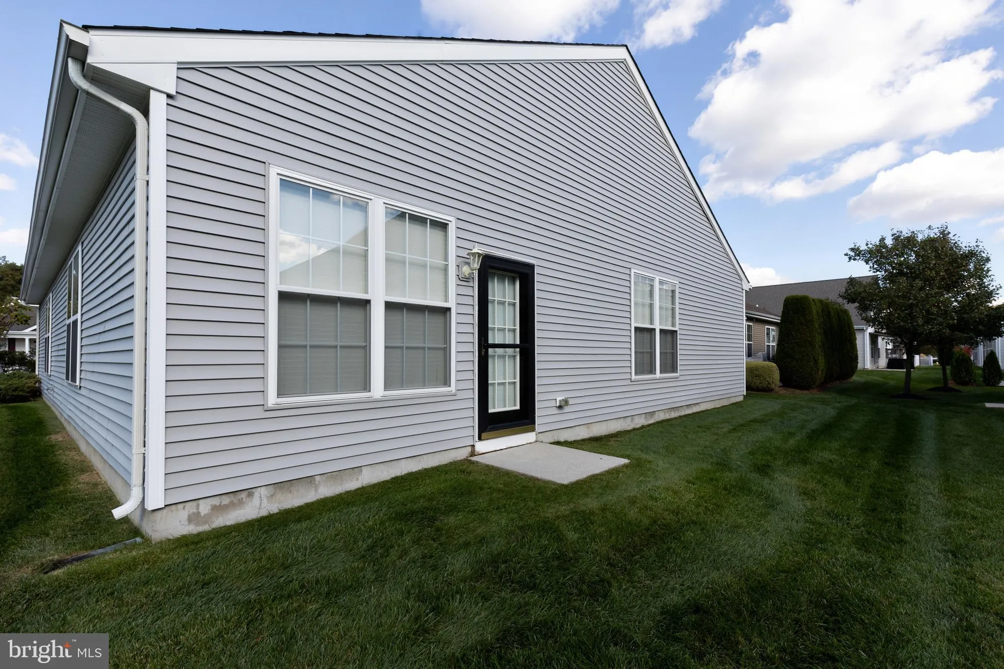 Property Slideshow image 3 of 37 | 22 shelly st, Sicklerville, NJ, 08081