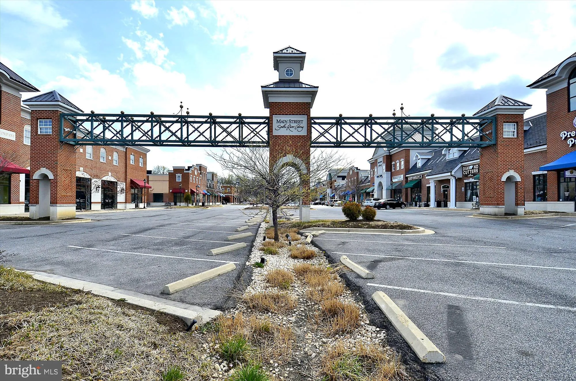 Property Slideshow image 39 of 49 | 311 hamlet cir, Edgewater, MD, 21037