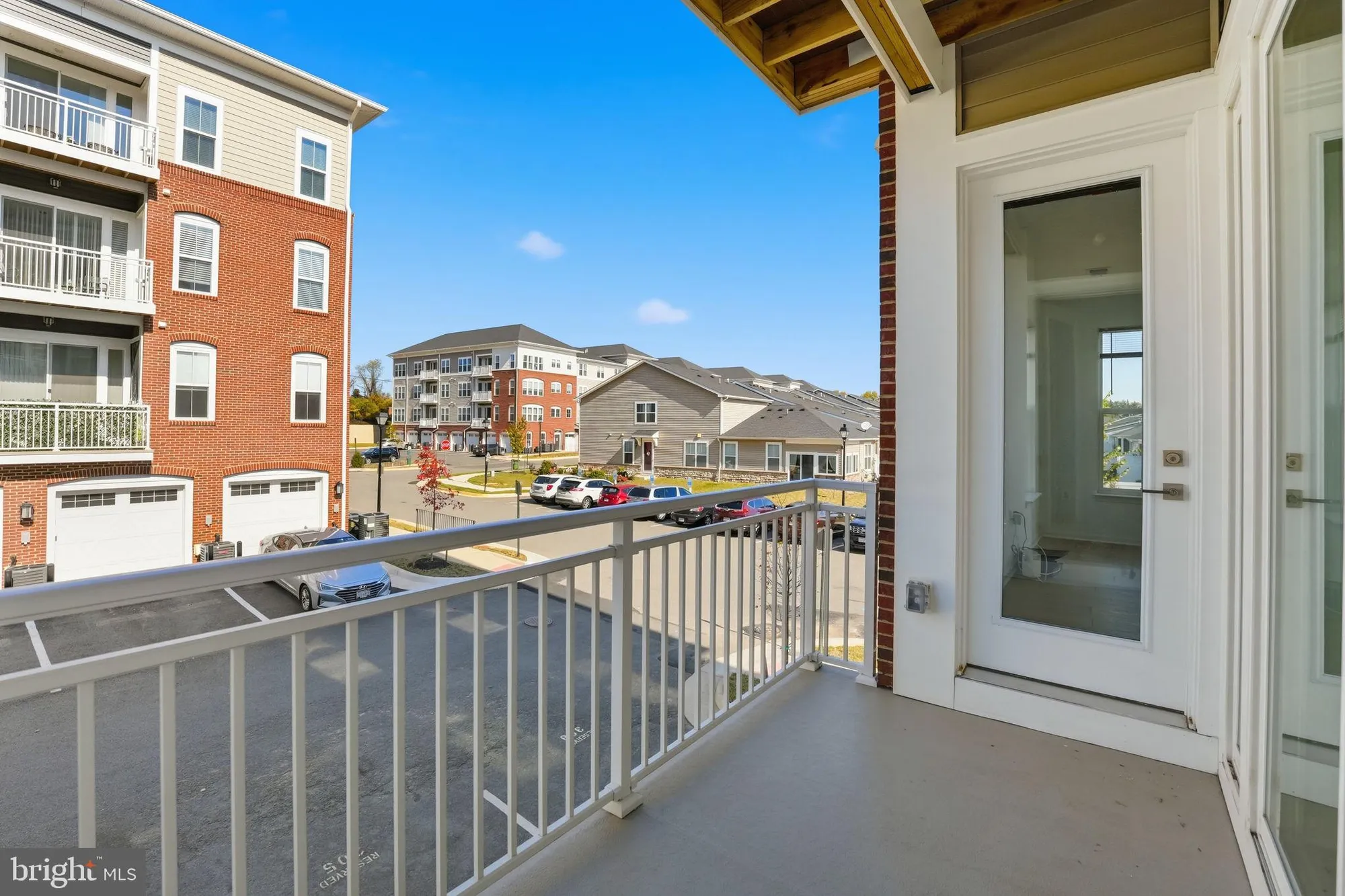 Property Slideshow image 13 of 36 | 13970 englefield dr unit 207, Woodbridge, VA, 22193